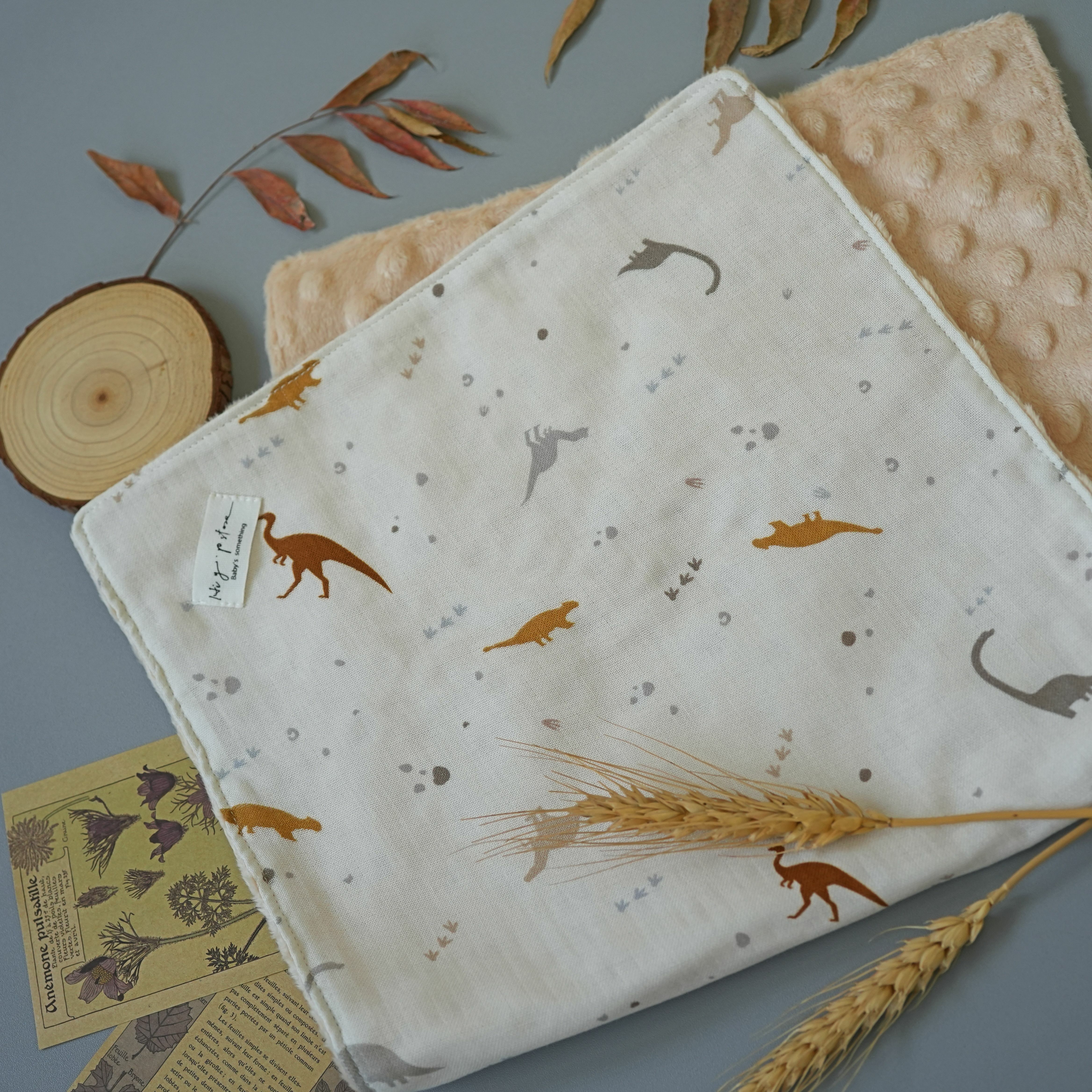 Hi Y.P store-枕巾-獨家設計款-恐龍之謎