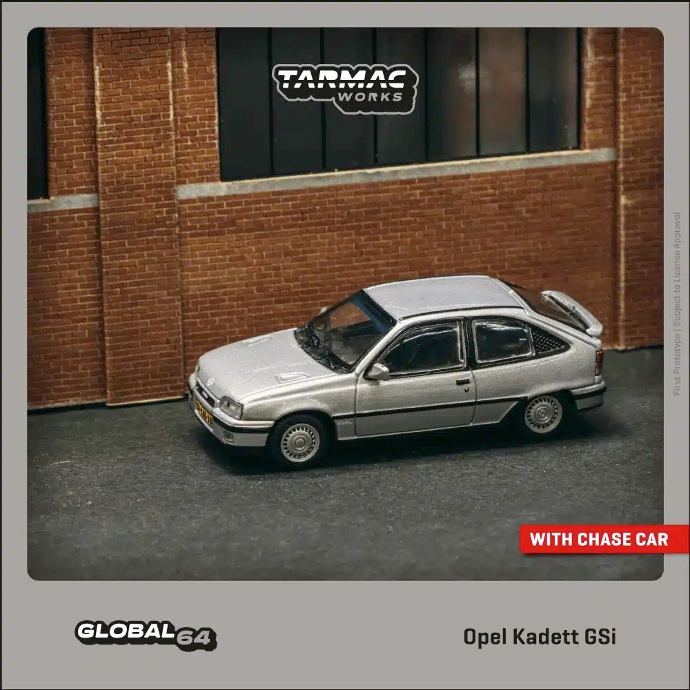 Tarmac Works 1/64 Opel Kadett GSi Silver