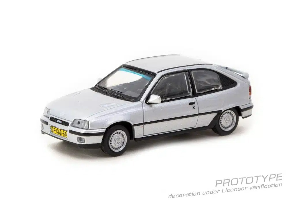 Tarmac Works 1/64 Opel Kadett GSi Silver