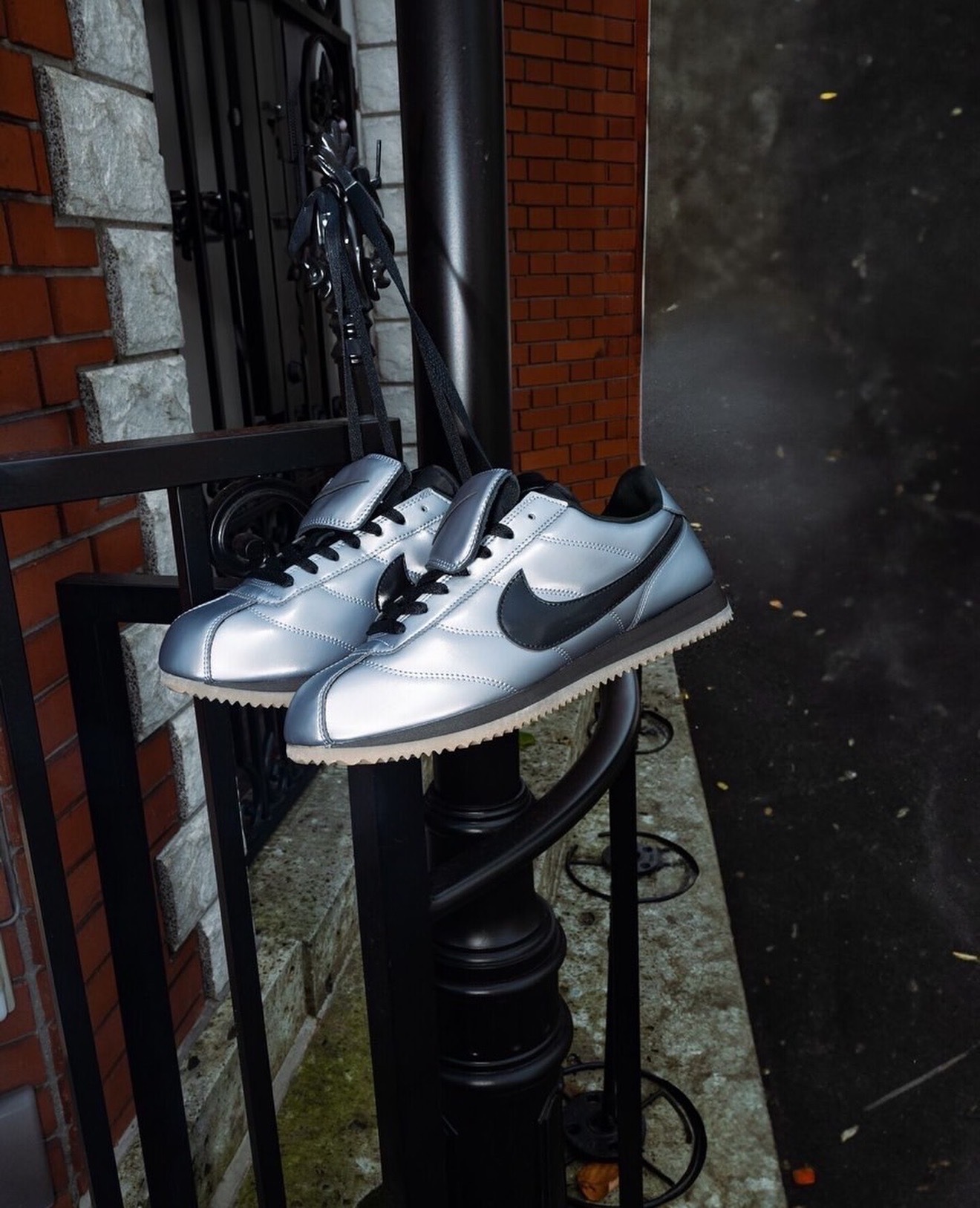 【代購】Nike Cortez SE "MTLC Cool Grey" 復古銀翻鞋舌 HQ3490-099