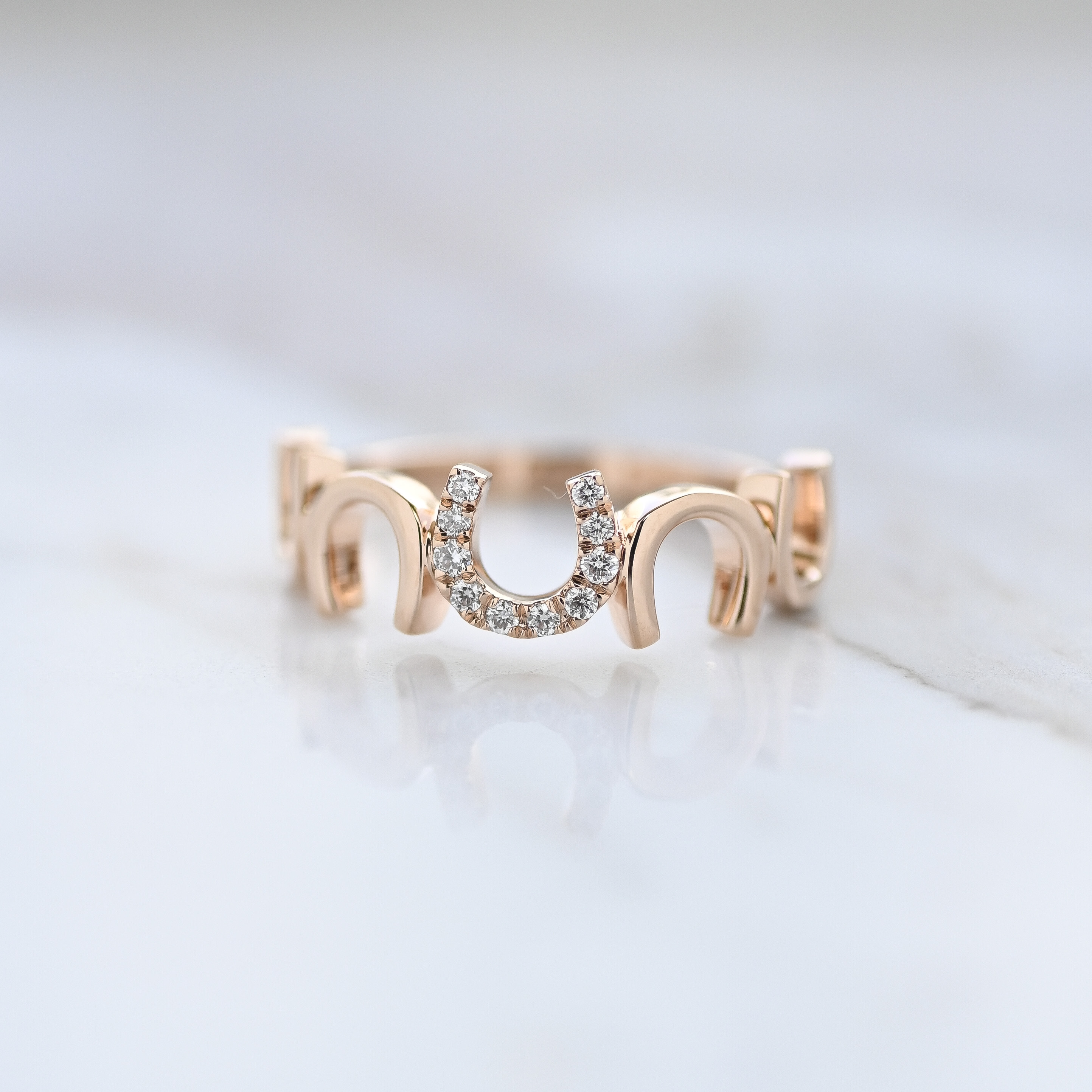 18K Many U Diamond Ring