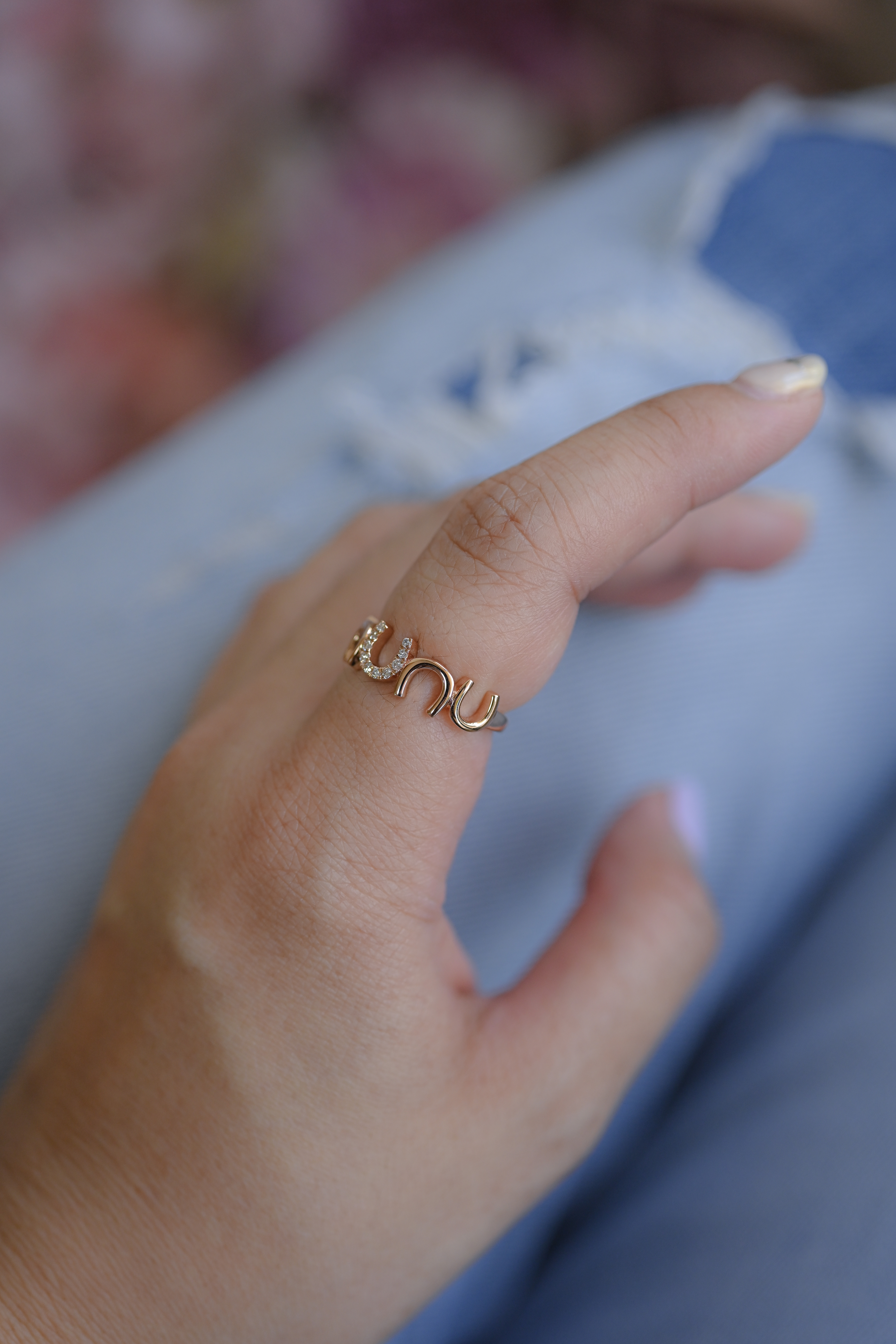 18K Many U Diamond Ring