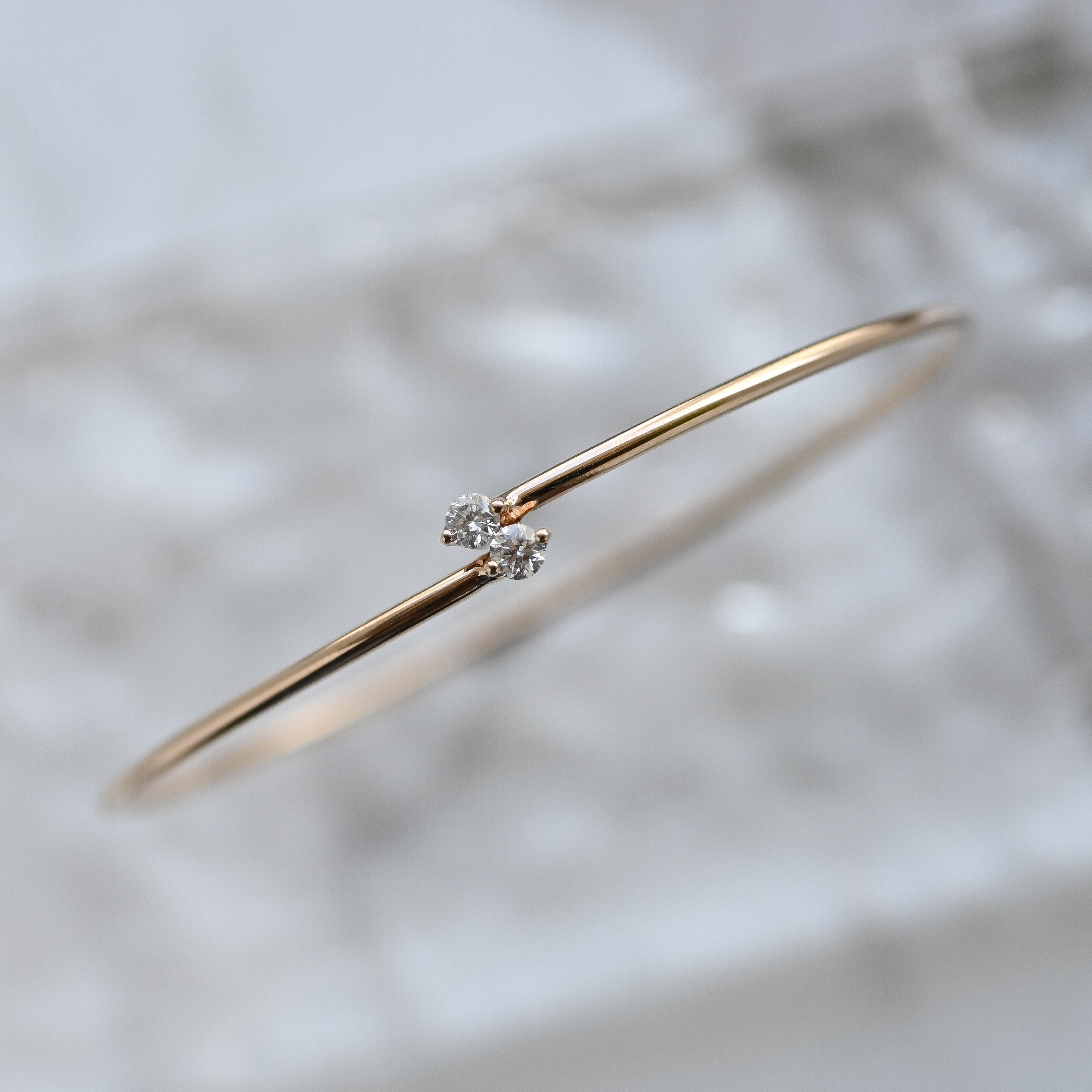 18K Twice Diamond Bangle