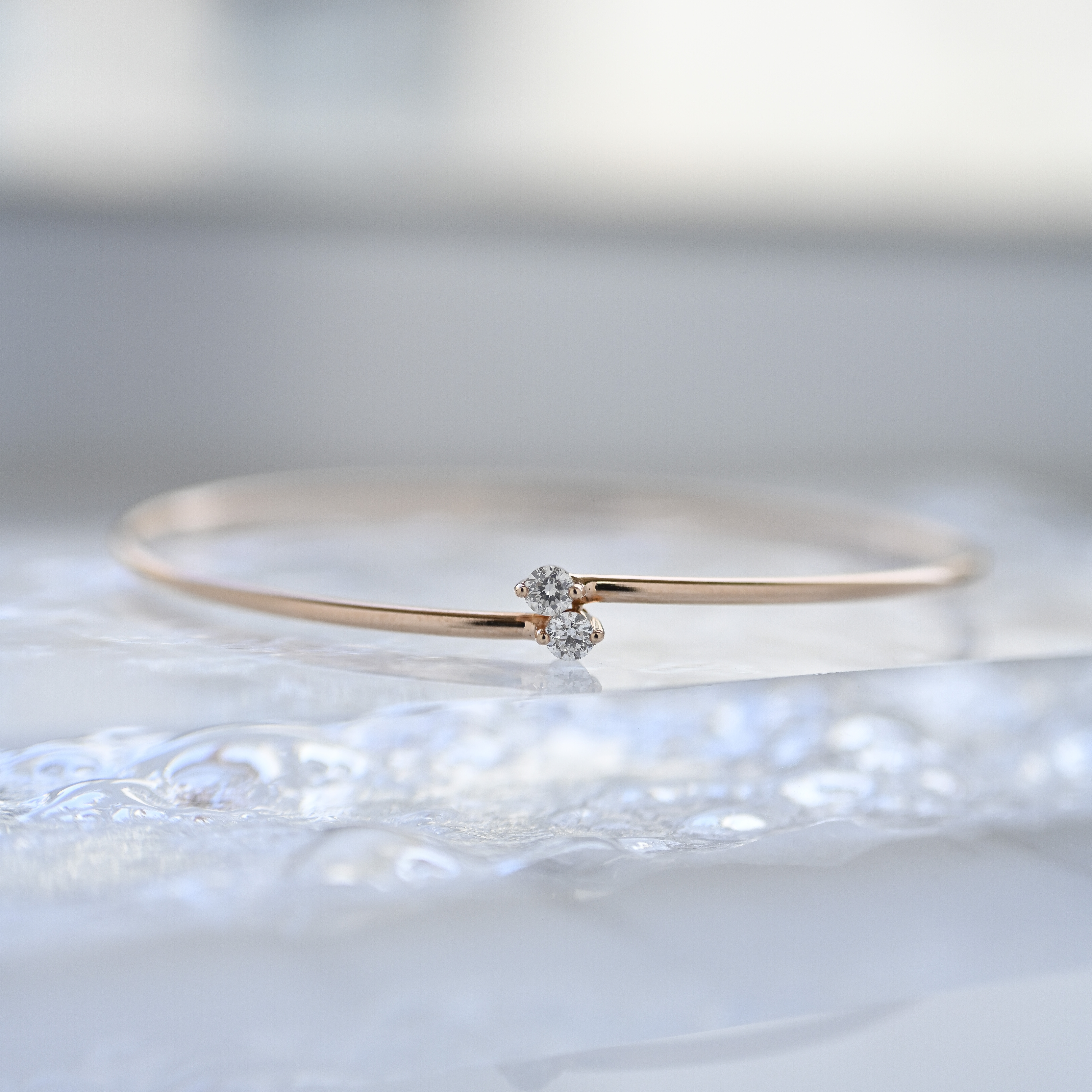 18K Twice Diamond Bangle