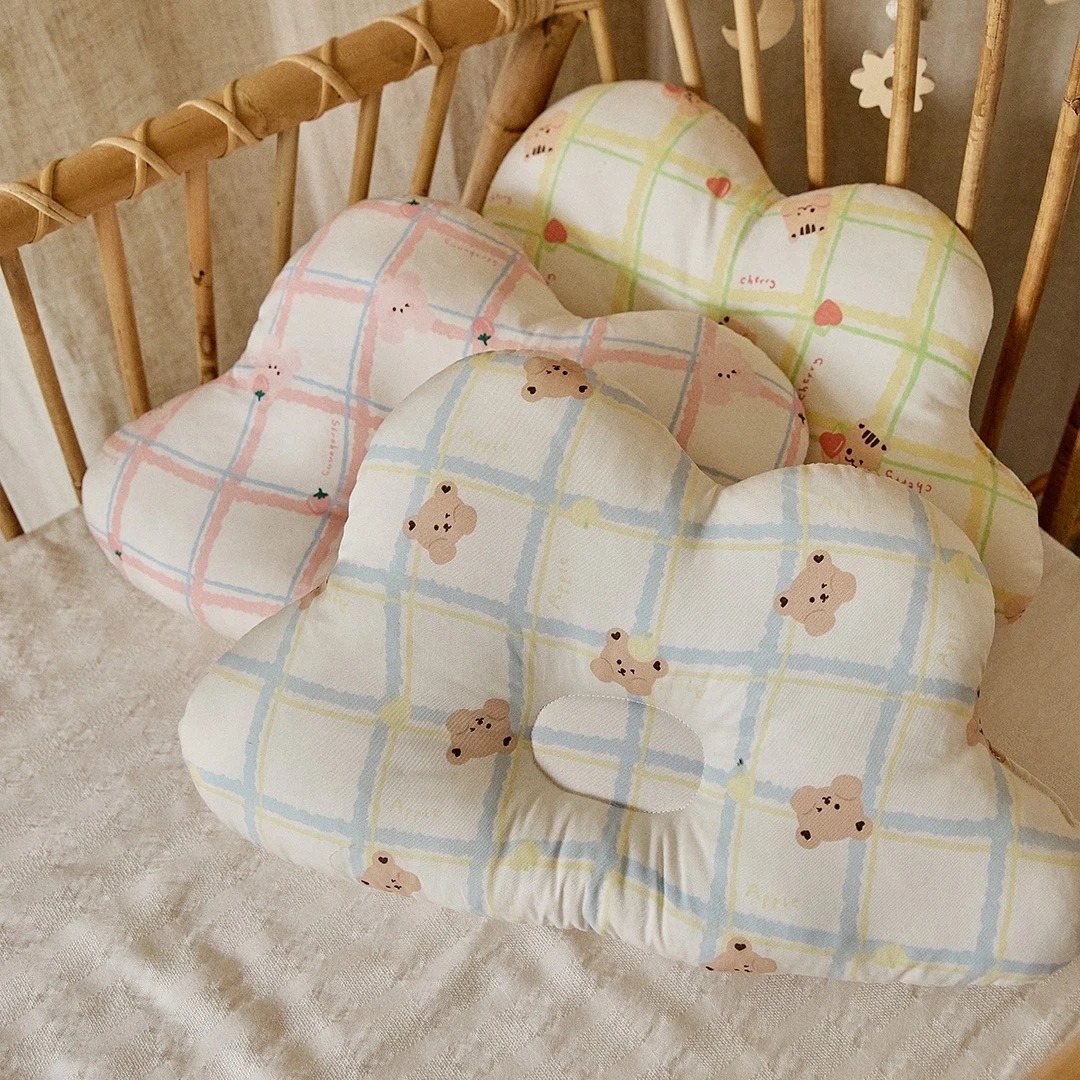 (海外特別限定版) 酸酸甜甜水果格紋系列-氣孔雙面雲朵枕