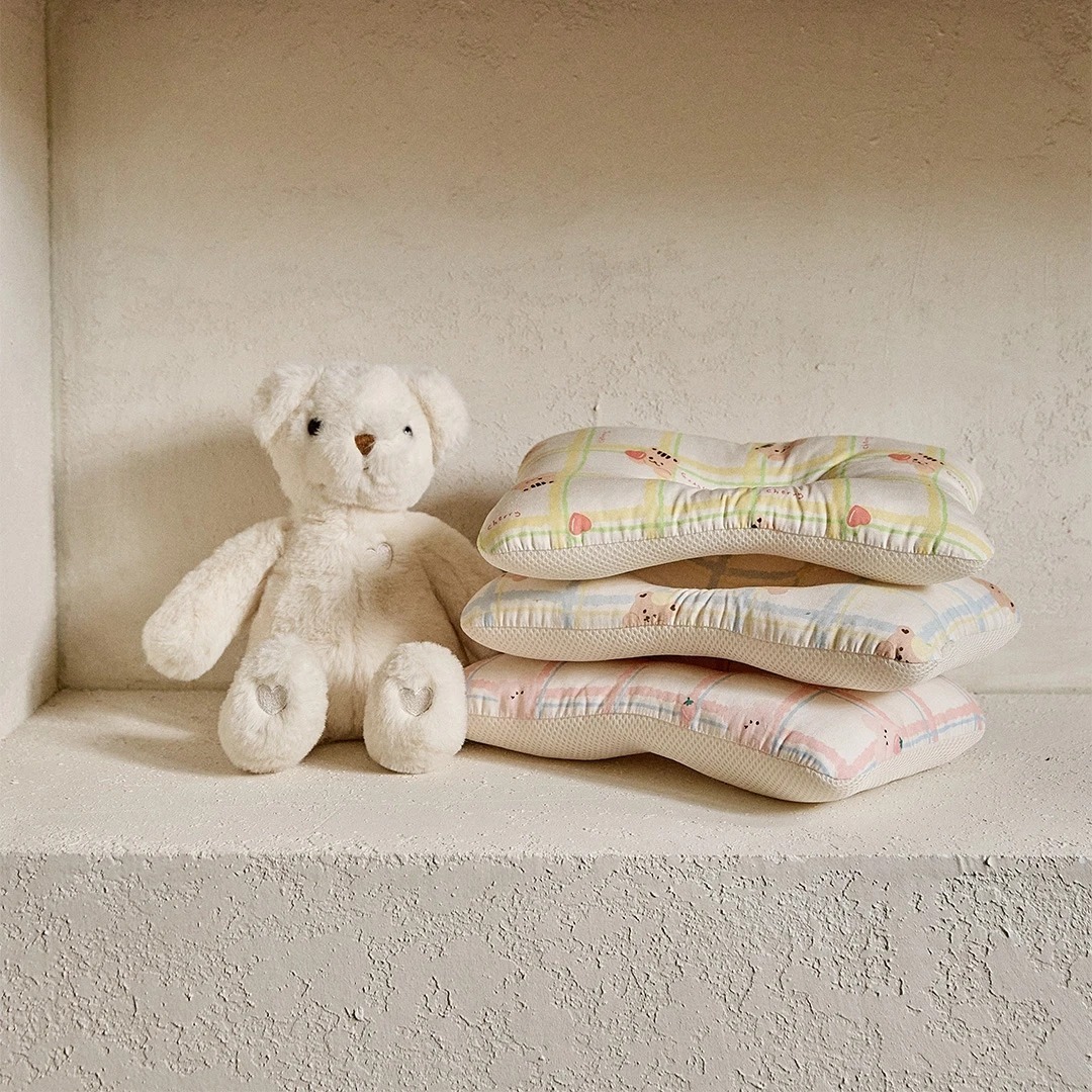 (海外特別限定版) 酸酸甜甜水果格紋系列-氣孔雙面方形枕