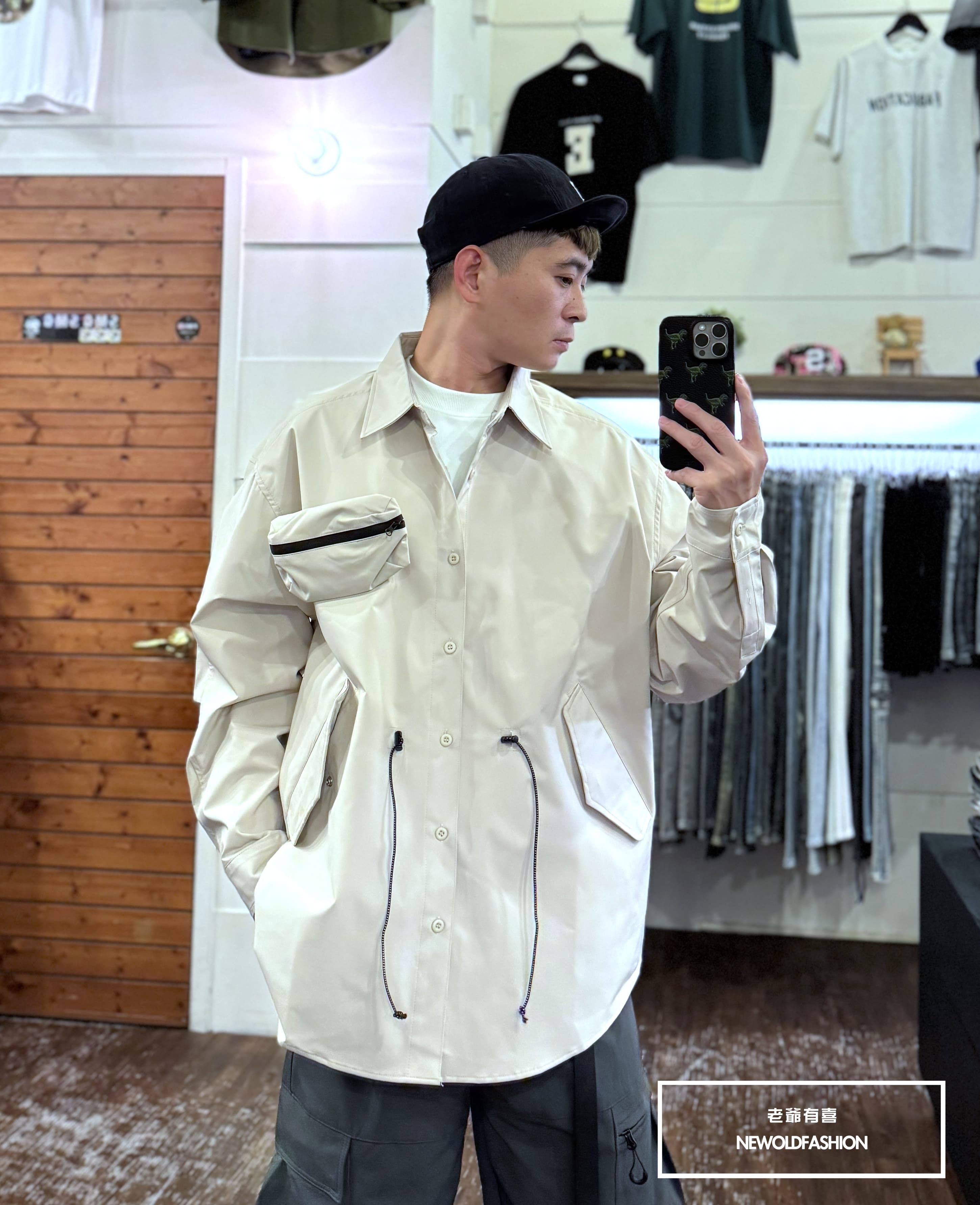 『新品上市』重磅魔鬼粘拼接口袋外套-米(NOF24091001)