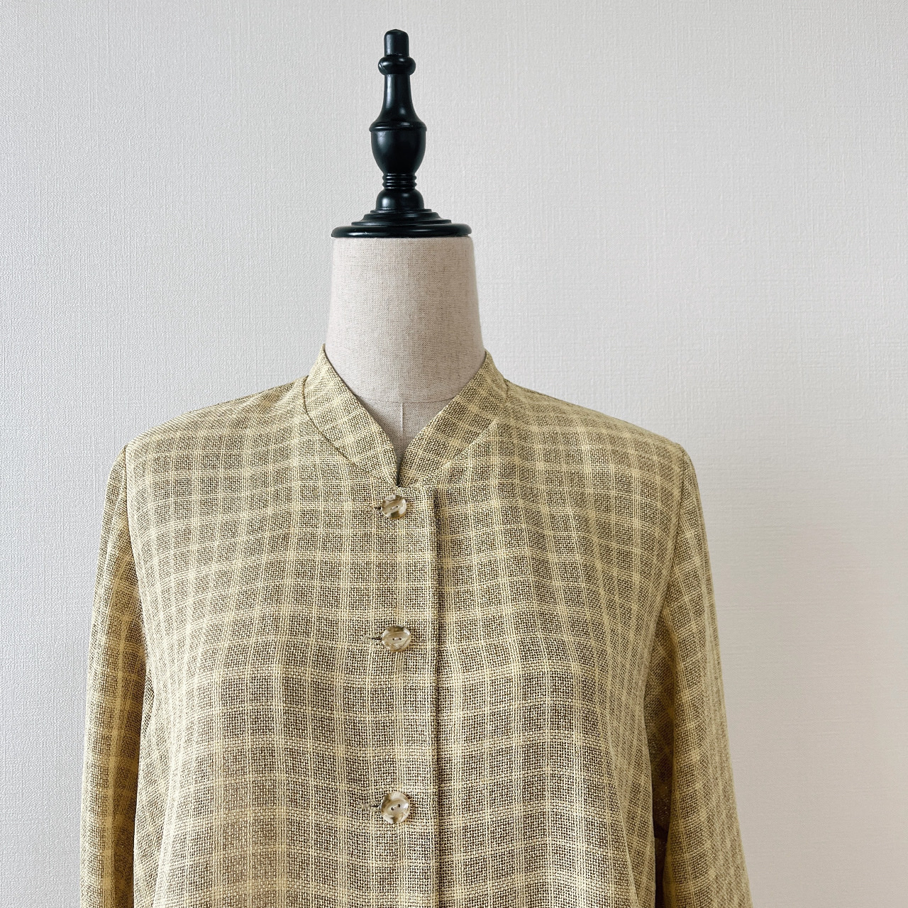 淺黃色格紋古著上衣