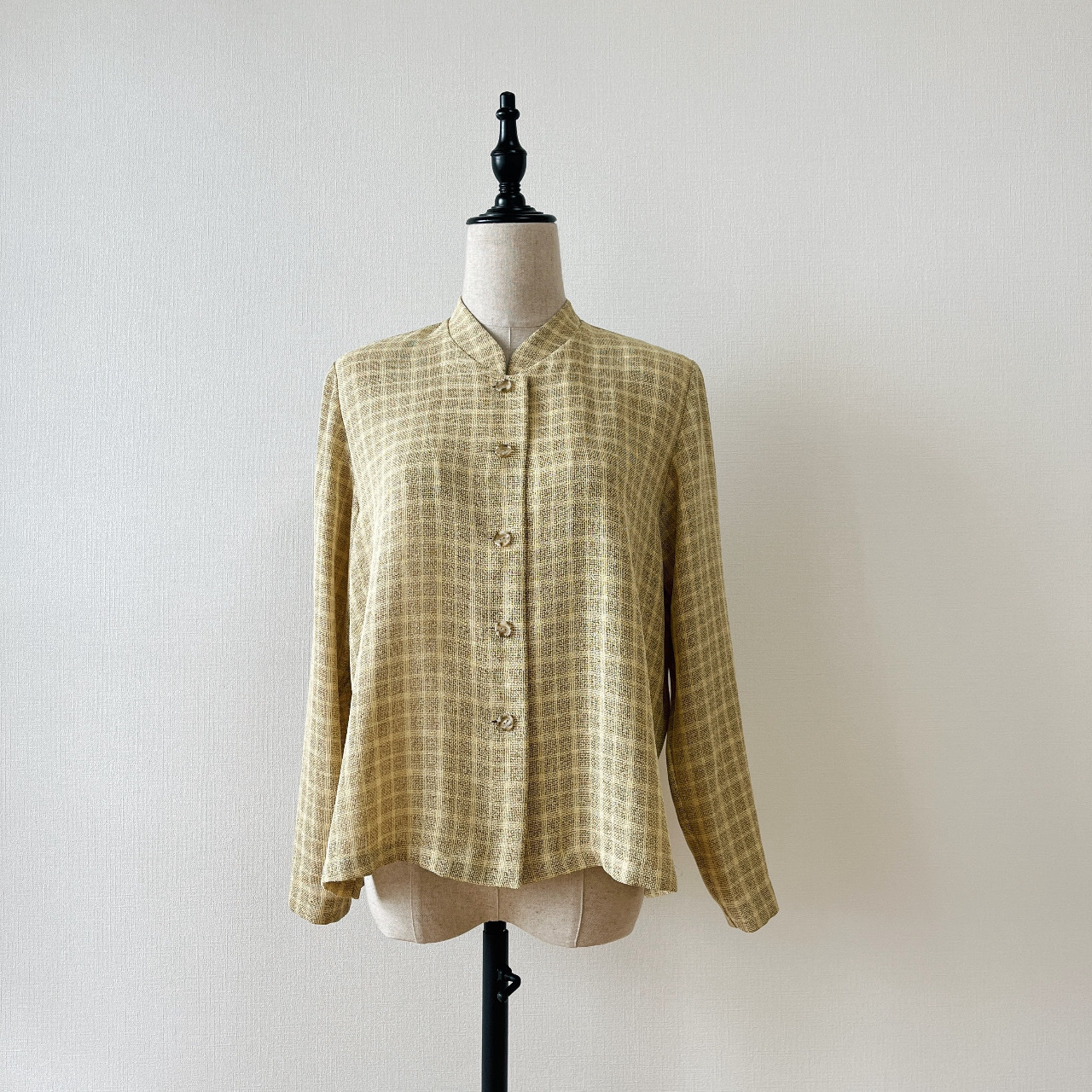 淺黃色格紋古著上衣