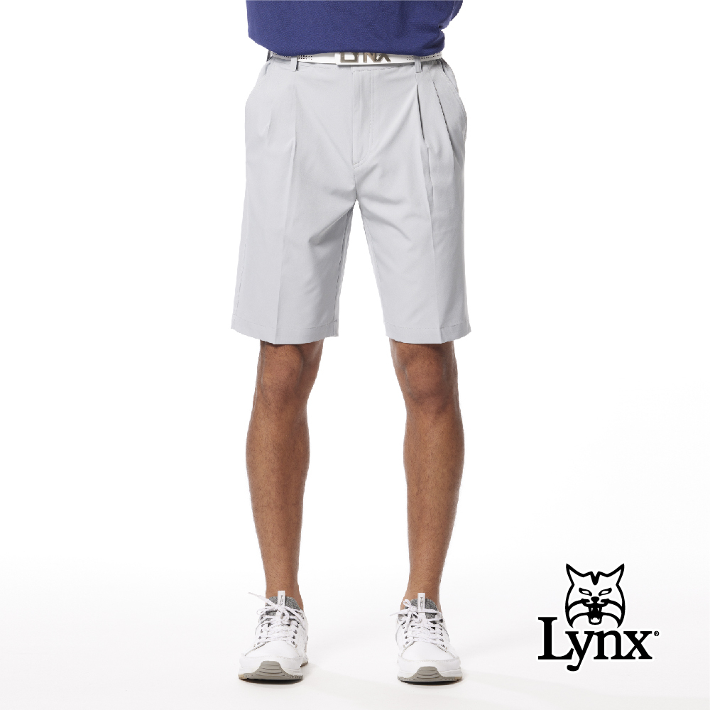 【Lynx Golf】彈性舒適兩側鬆緊帶後袋Lynx繡花雙折休閒短褲