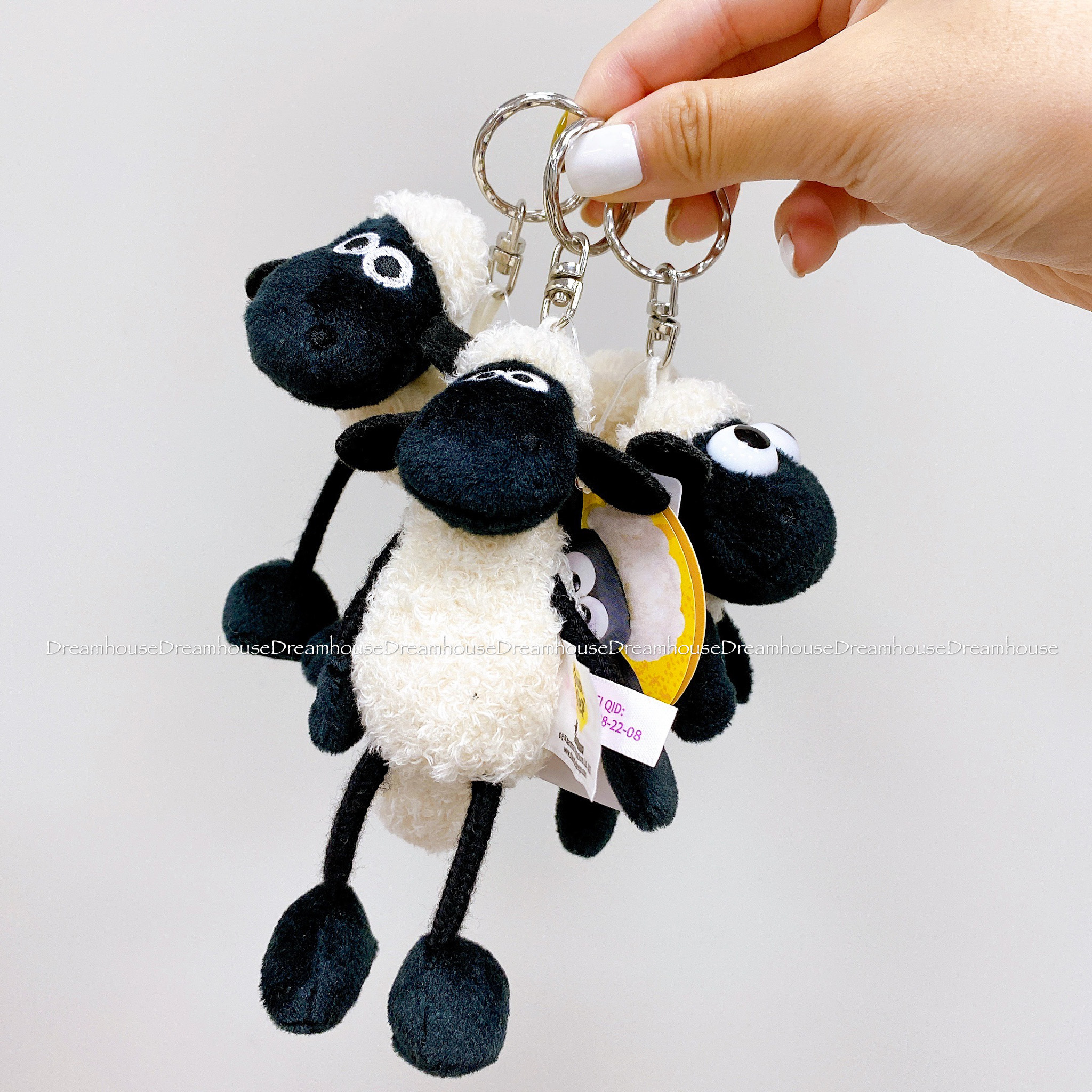 NICI 笑笑羊 Shaun the Sheep 尚恩 直立姿勢 四腳走路 寶寶 造型 吊飾 娃娃 鑰匙圈