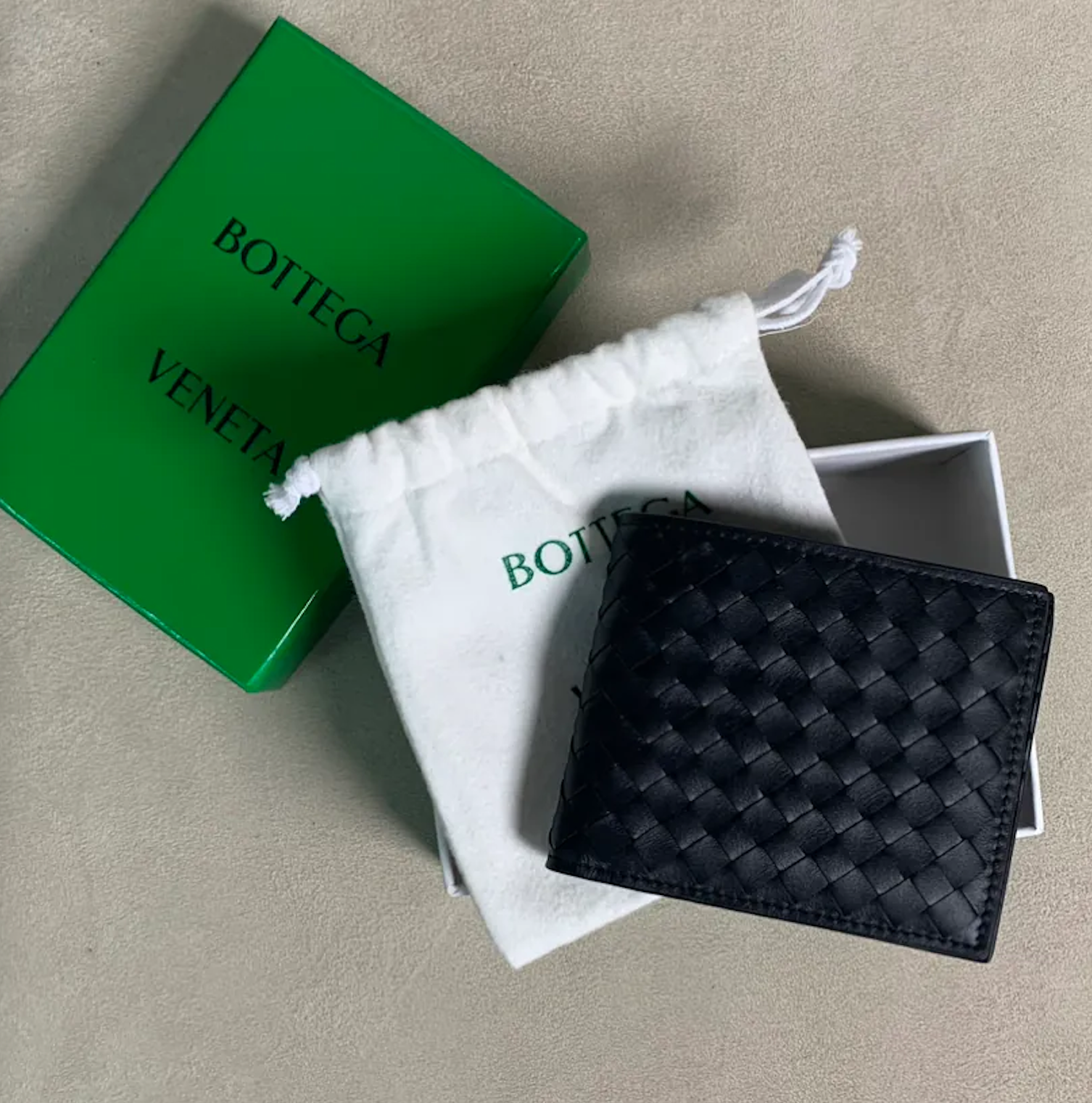 BOTTEGA VENETA 兩摺男士 短銀包
