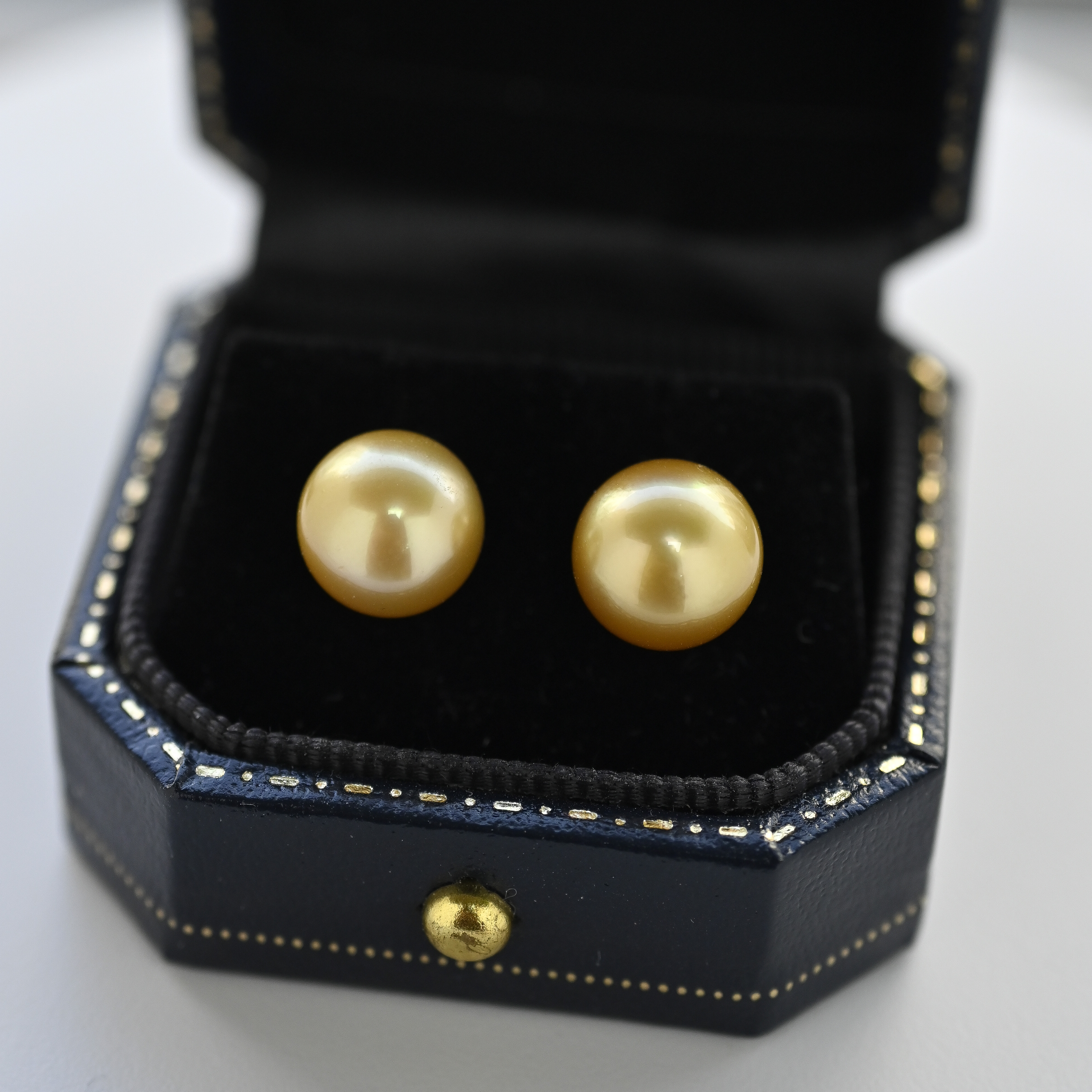 真科研證書 茶金金珠10.0mm earrings
