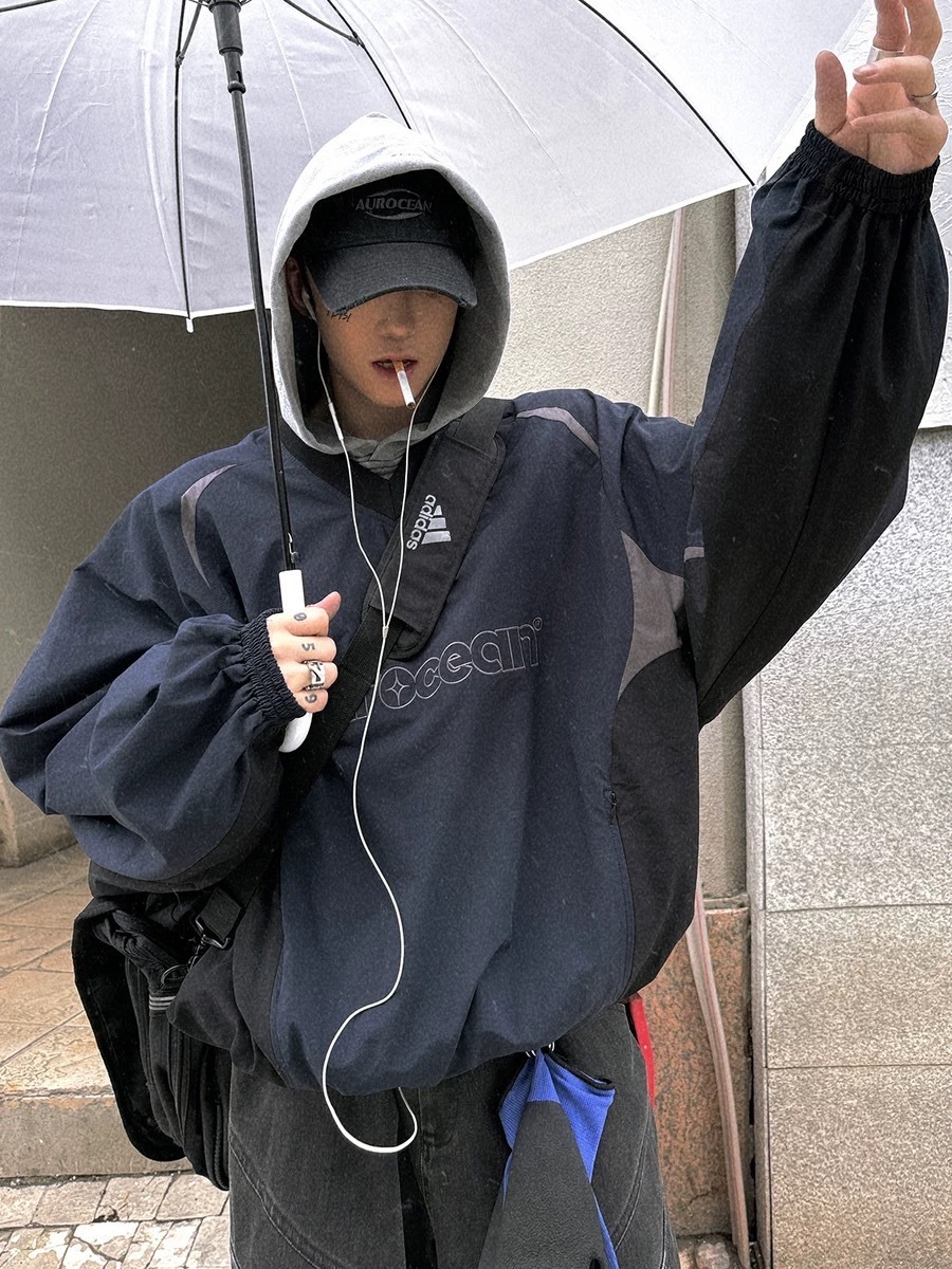 Aurocean 古著感尼龍拼接短版防風衛衣