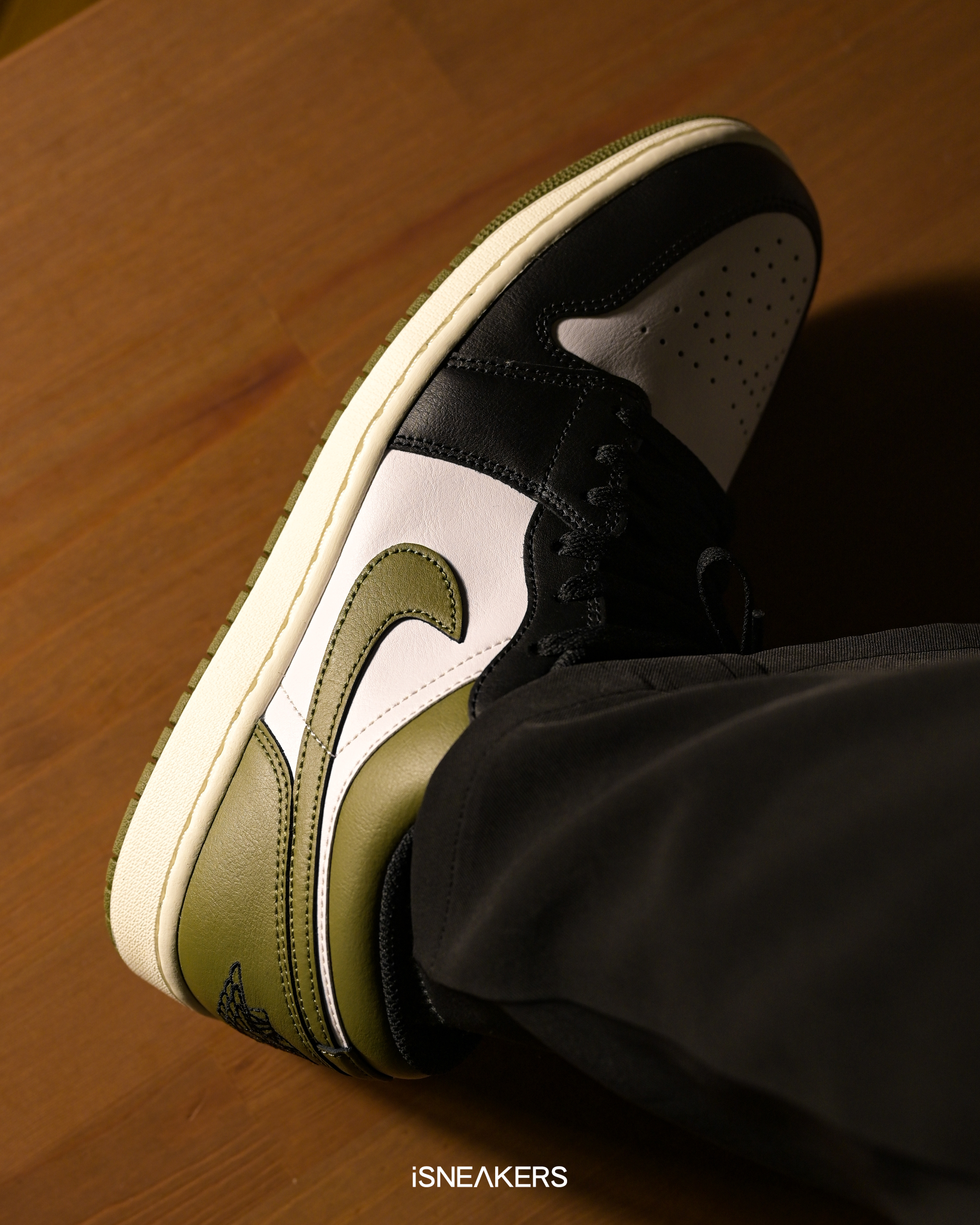 iSNEAKERS｜Air Jordan 1 Low "Black Toe Medium Olive" 橄欖綠 553558-092