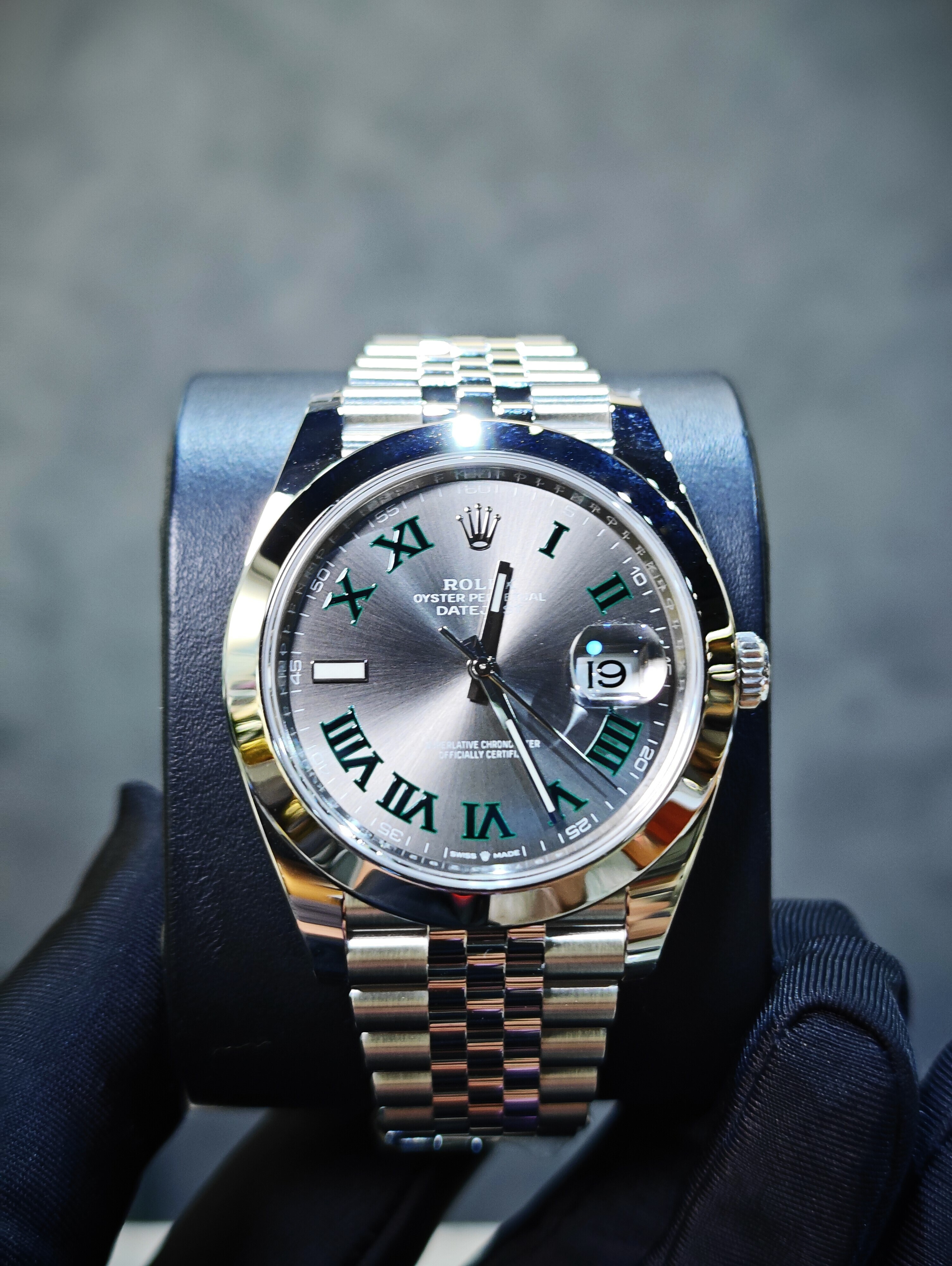 ROLEX 126300 ROMAN GREY DIAL DATEJUST 41mm JUBILEE