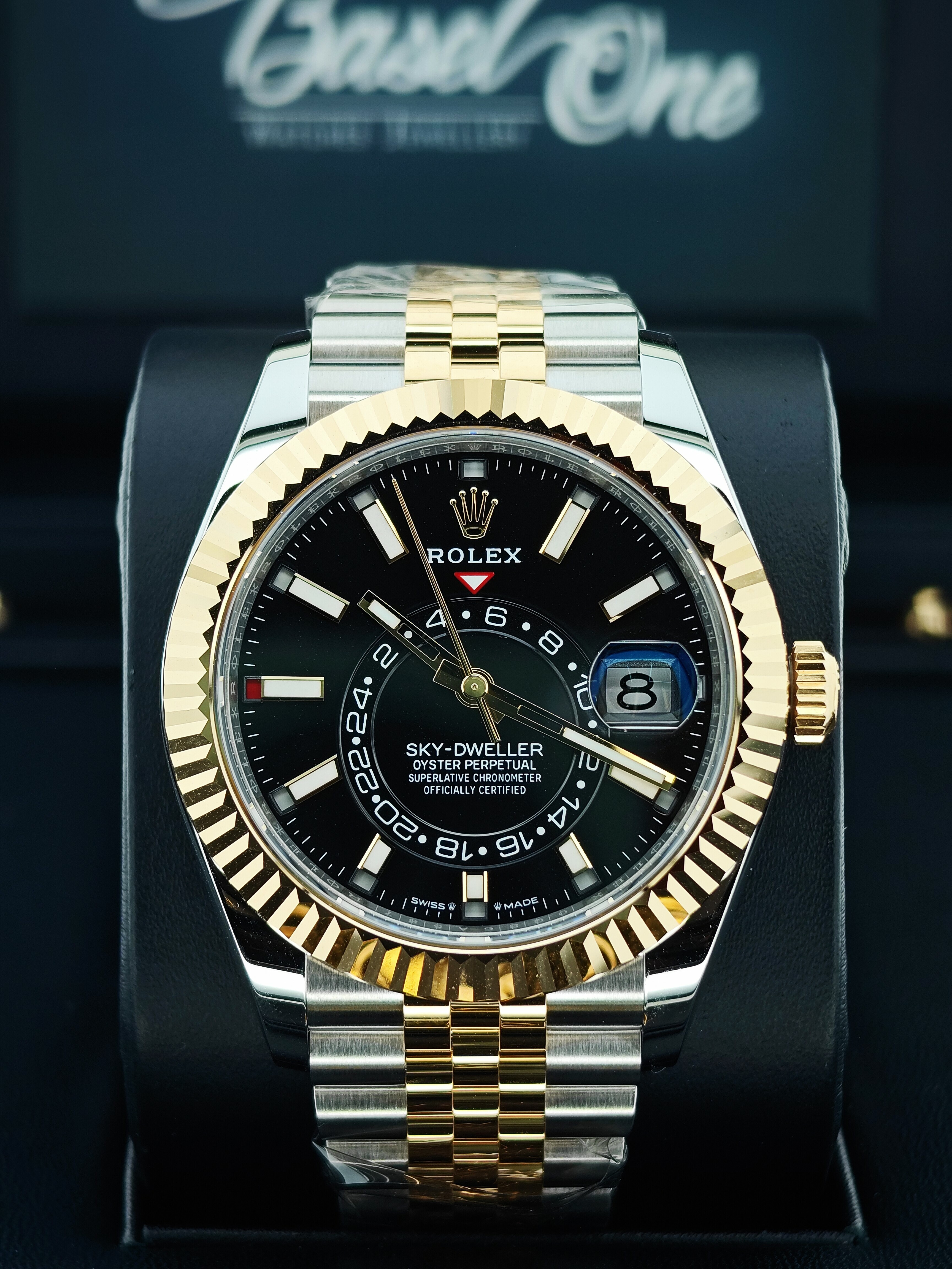 BRAND NEW ROLEX 336933 SKY-DWELLER BLACK DIAL YELLOW GOLD OYSTERSTEEL JUBILEE 42 MM
