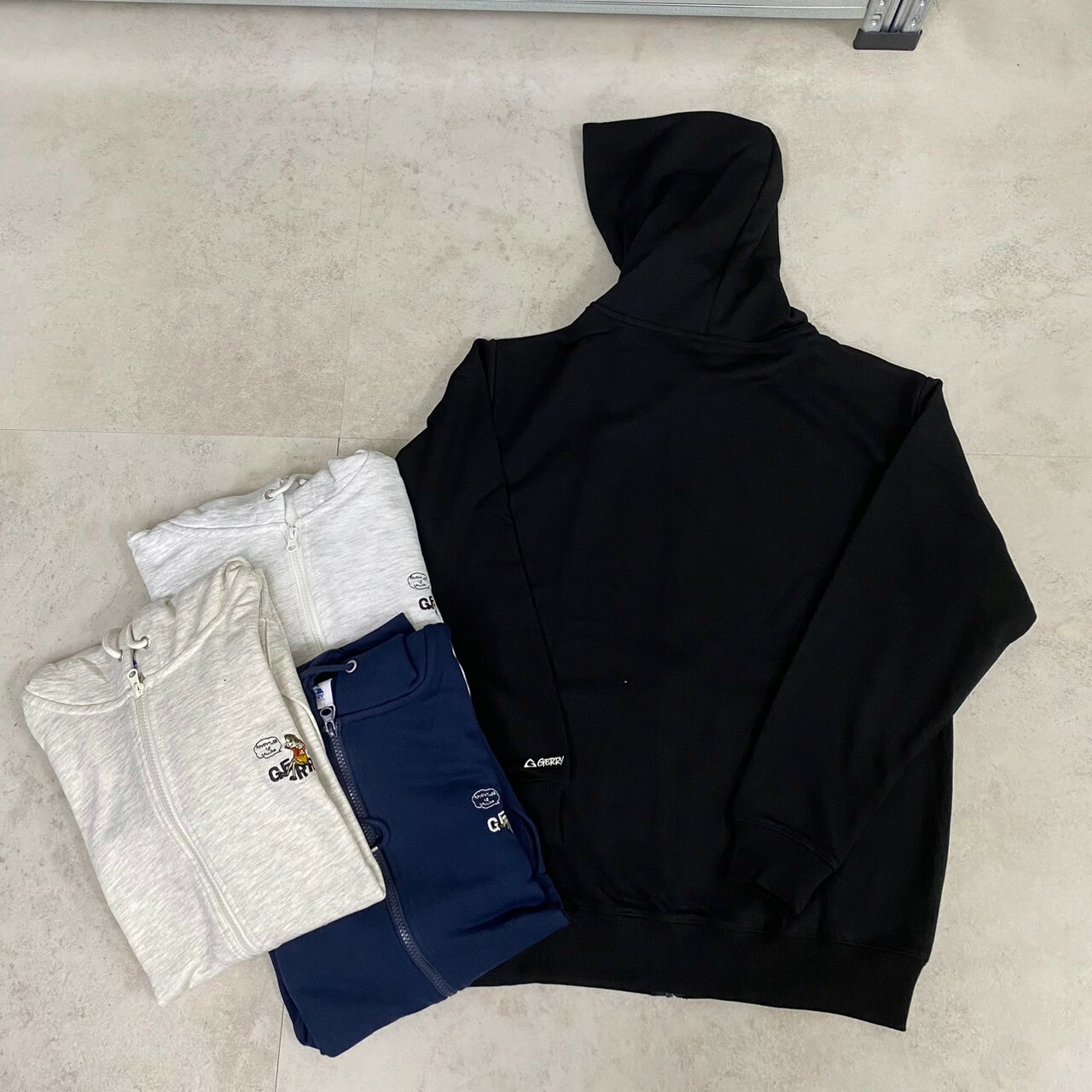 Gerry Boy刺繡連帽拉鍊外套 GE25AW24