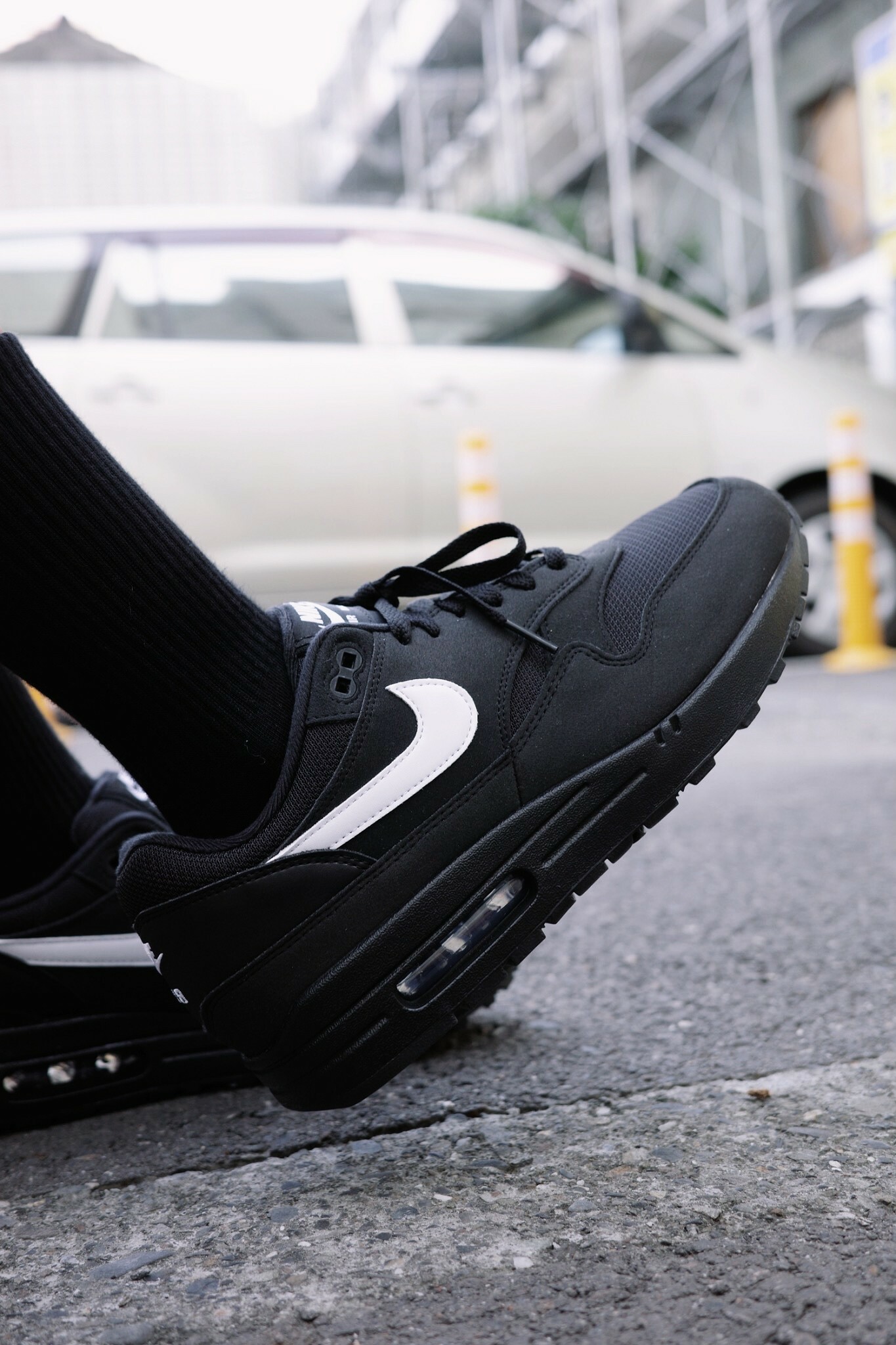Nike Air Max 1 黑底白勾 fz0628-010