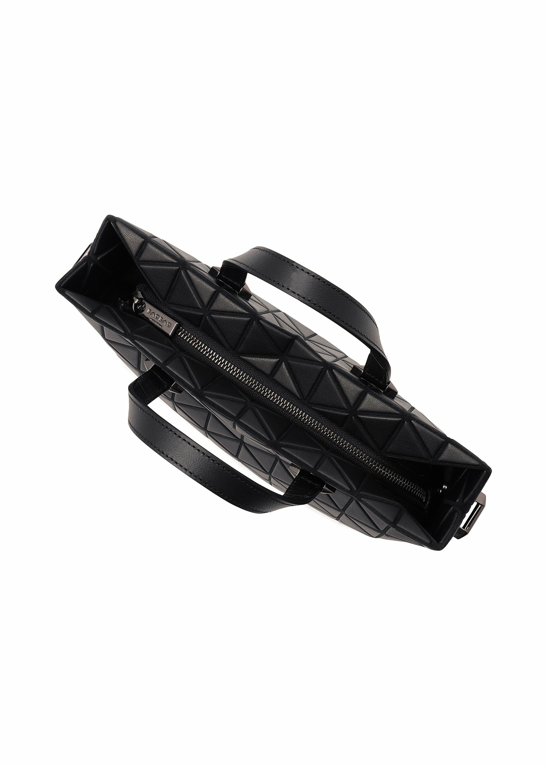 BAO BAO TONNEAU MATTE ブラック 3日間限定お値下げ tonneau-matte-659fbeab89368.jpg