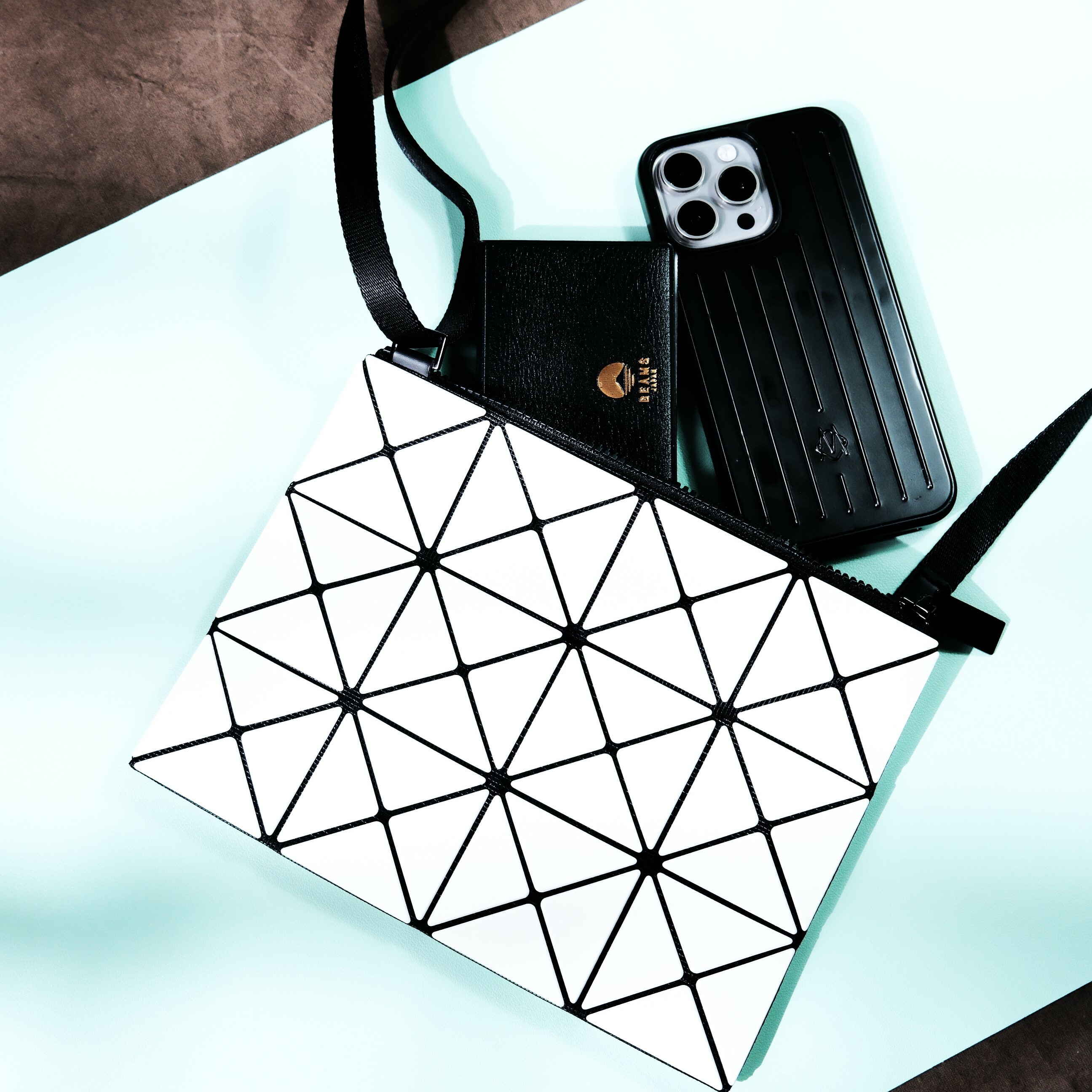 2024AW BAO BAO ISSEY MIYAKE 三宅一生 LUCENT 側背包 單車包 側背 小包 現貨