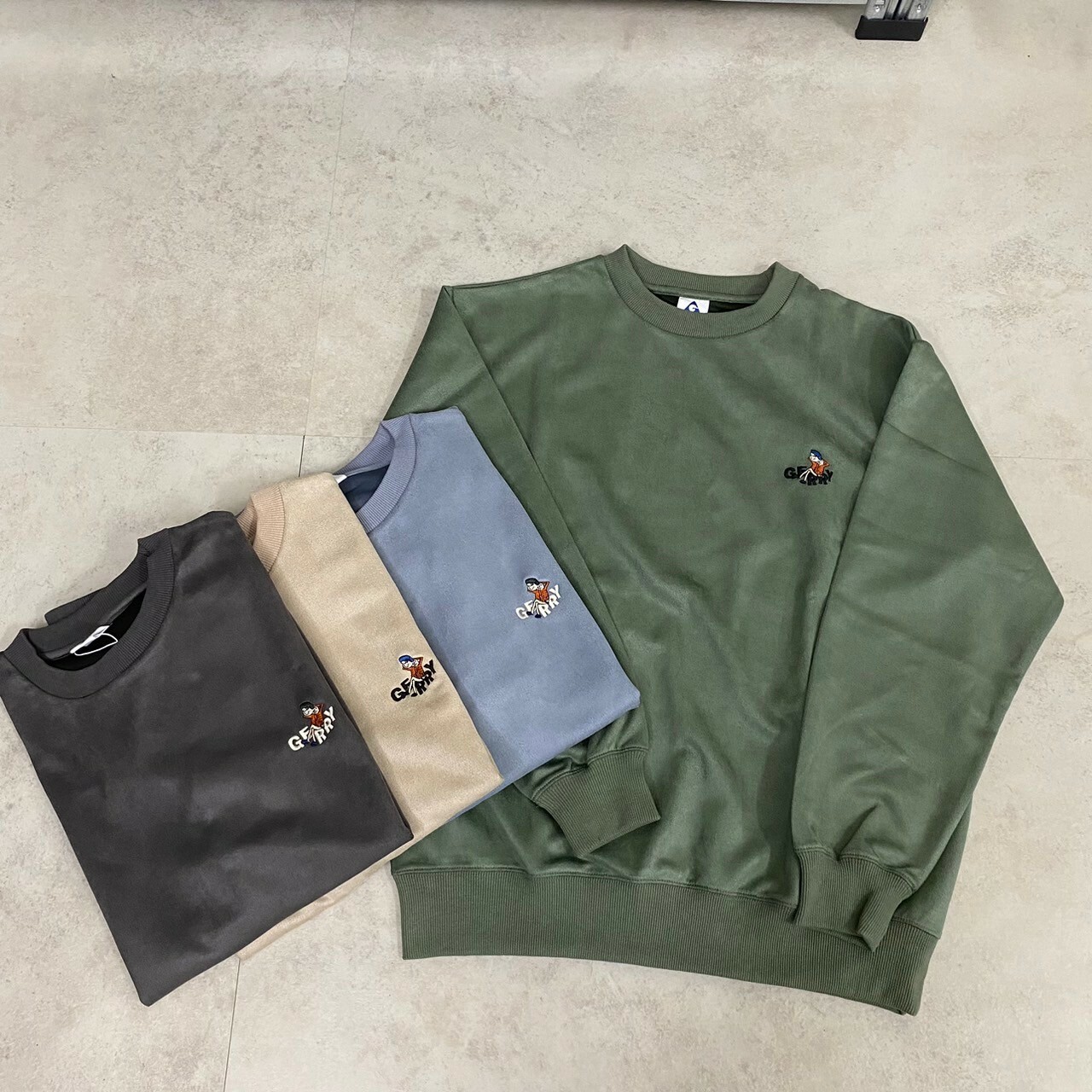 Gerry Boy刺繡短刷毛大學Tee GE25AW19