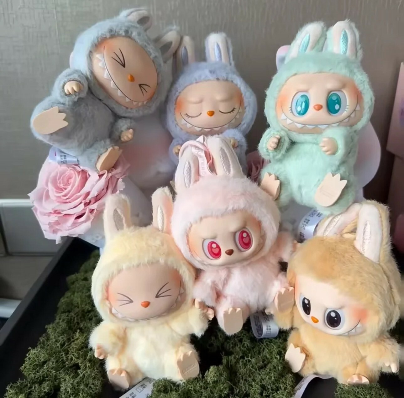 POP MART 泡泡瑪特 THE MONSTERS Labubu 坐坐派對搪膠毛絨盲盒