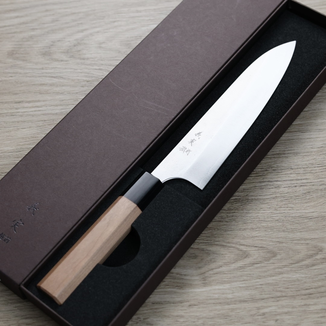 加藤義實 牛刀 180mm 銀三鋼 鍛造/梨地 櫻桃木柄