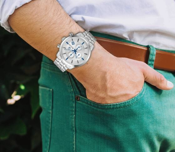 萬年鐘錶 - BULOVA 寶路華 Sutton 系列   白色面盤三眼計時不鏽鋼錶帶男錶 96B404 錶徑 41MM