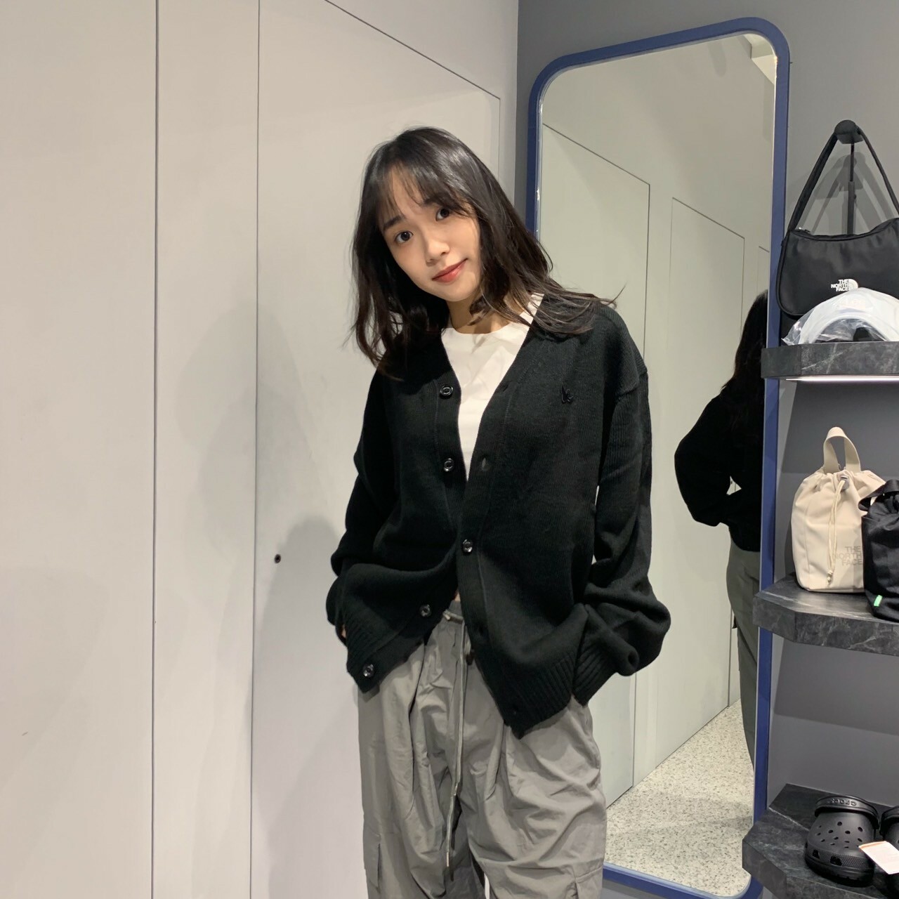 What it isnt 小飛人針織外套