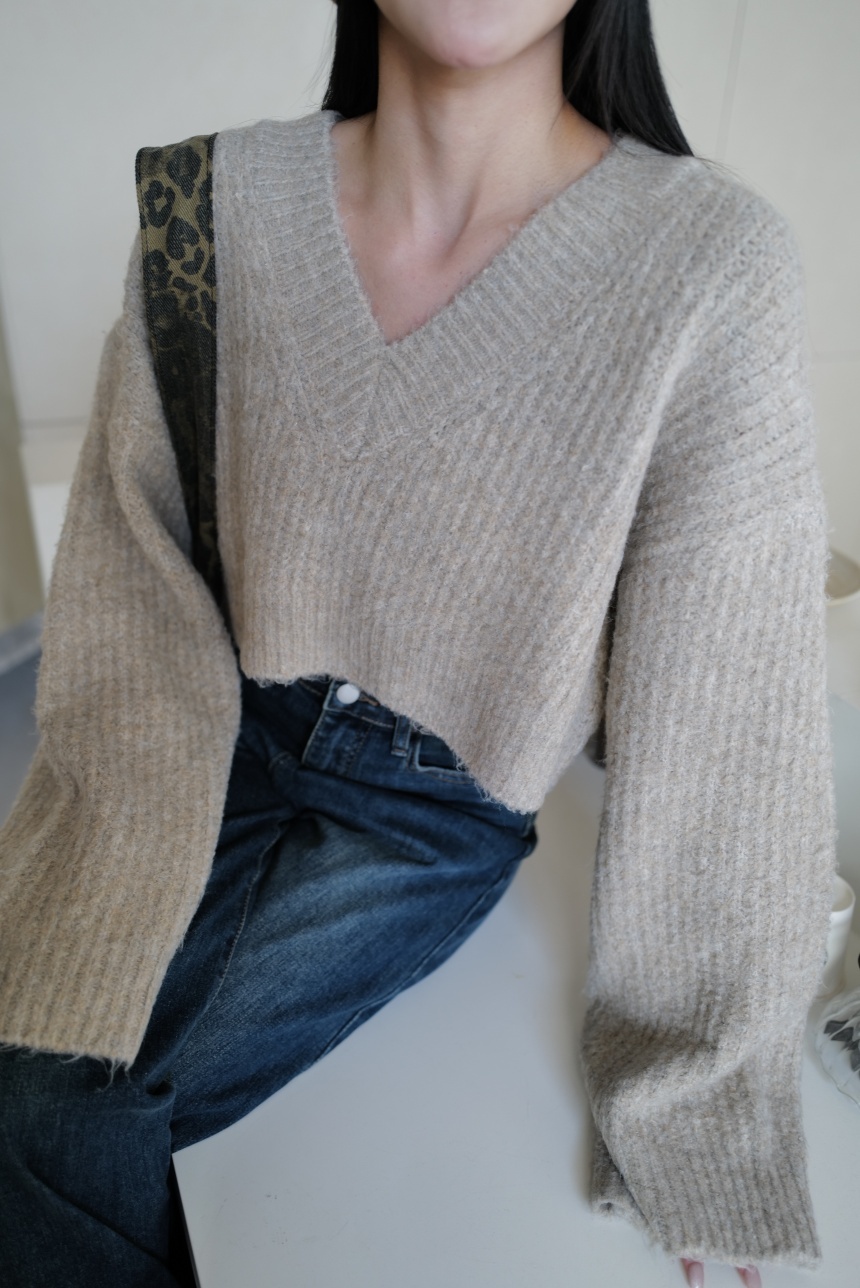 V領短版厚針織上衣*5色