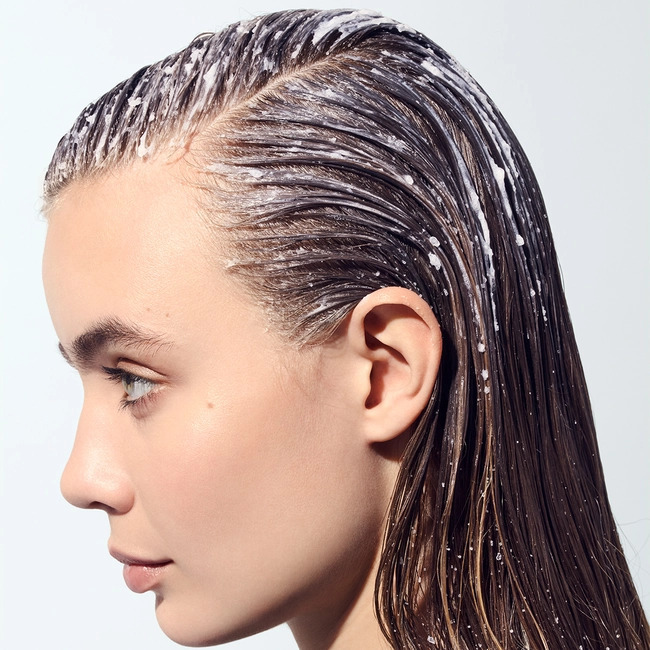 SCALP SOLUTION 頭皮淨化磨砂霜 200ml