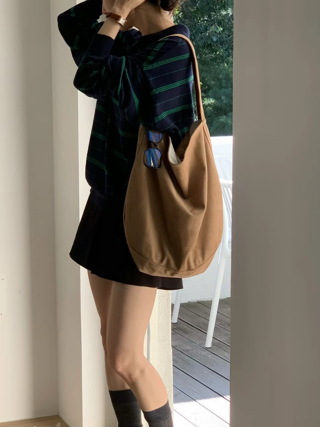 #228WW001 隨性大容量，軟身麂皮tote bag