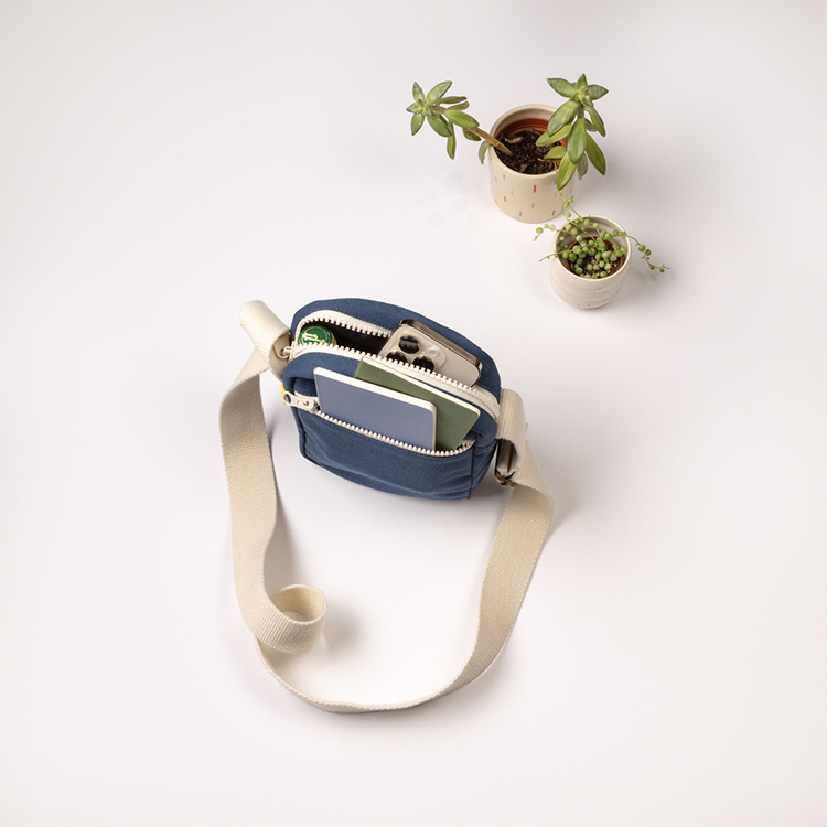 拉鍊隨身包【經典藍】-加拿大Fluf有機棉