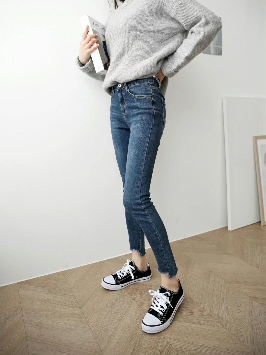 577褲腳缺塊牛仔長褲