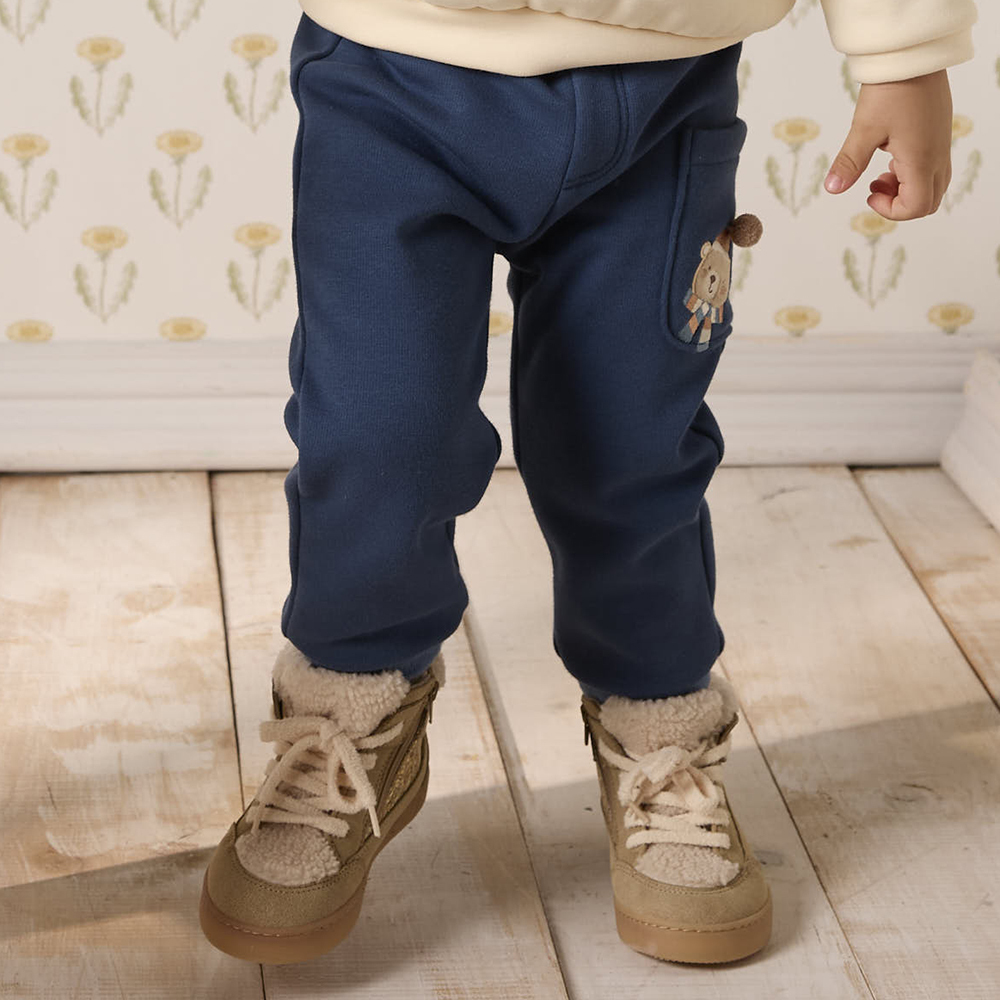 PIPPY立體毛球QQ小熊刺繡彈力棉長褲 藍