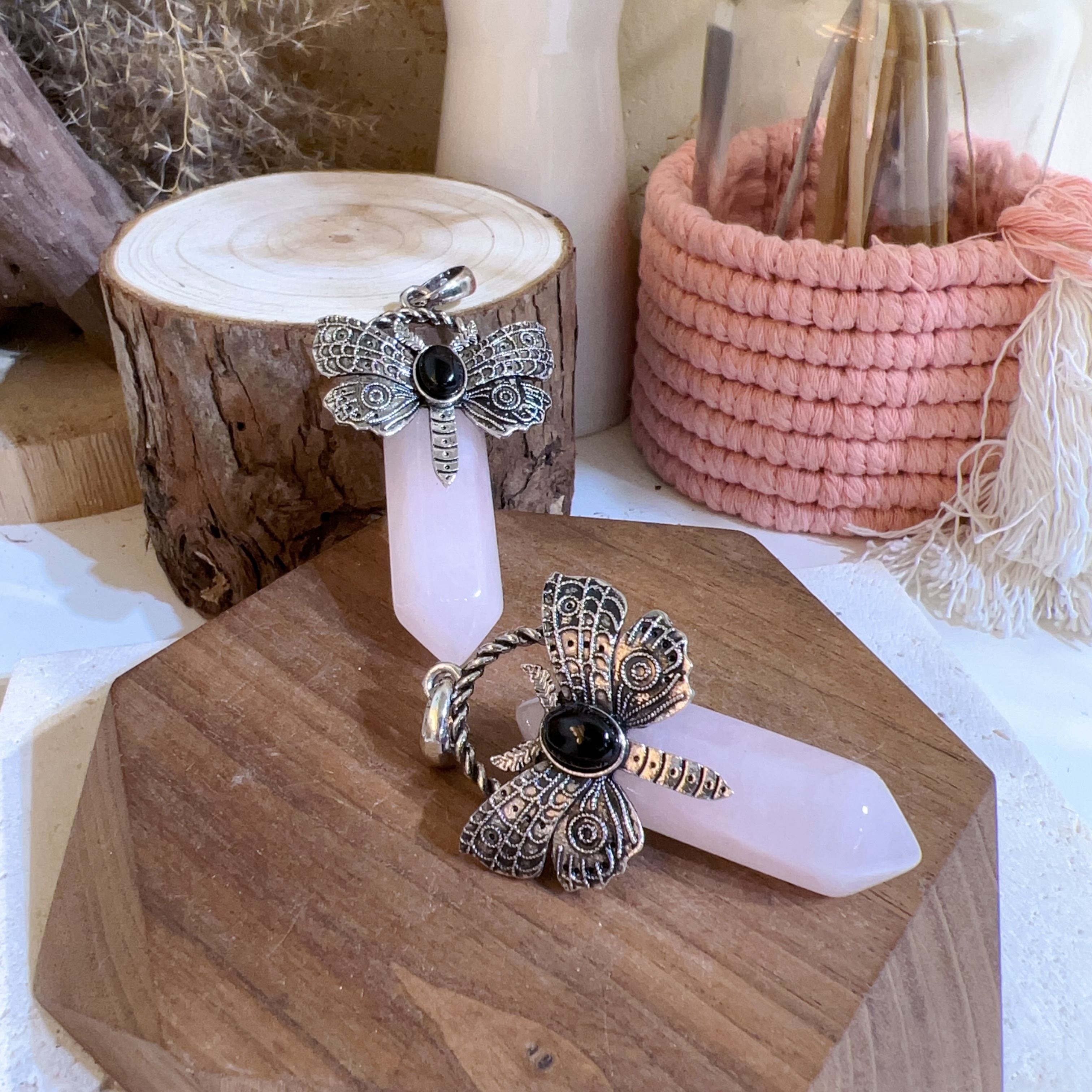 粉晶雙尖蝴蝶吊墜