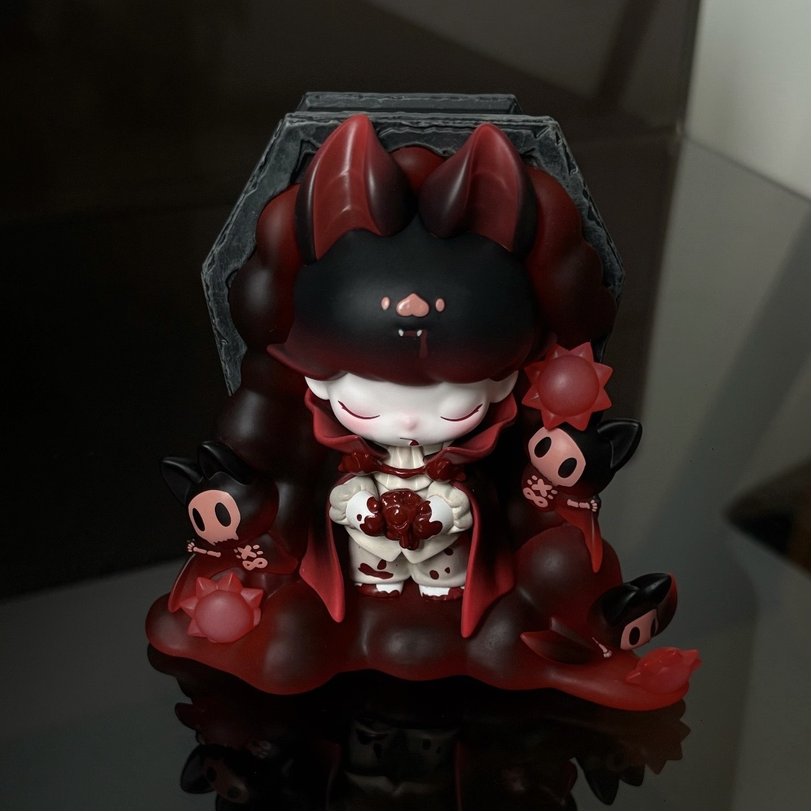 Dimoo Halloween Embrace The Sun 擁抱太陽 吸血鬼 萬聖節 海外限定 吊卡 POPMART