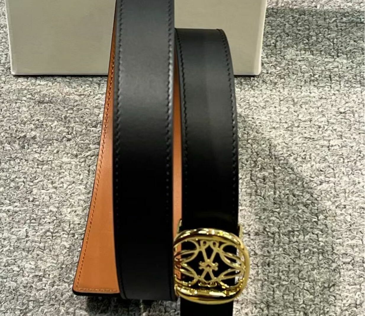 loewe 經典黑色皮帶 -M