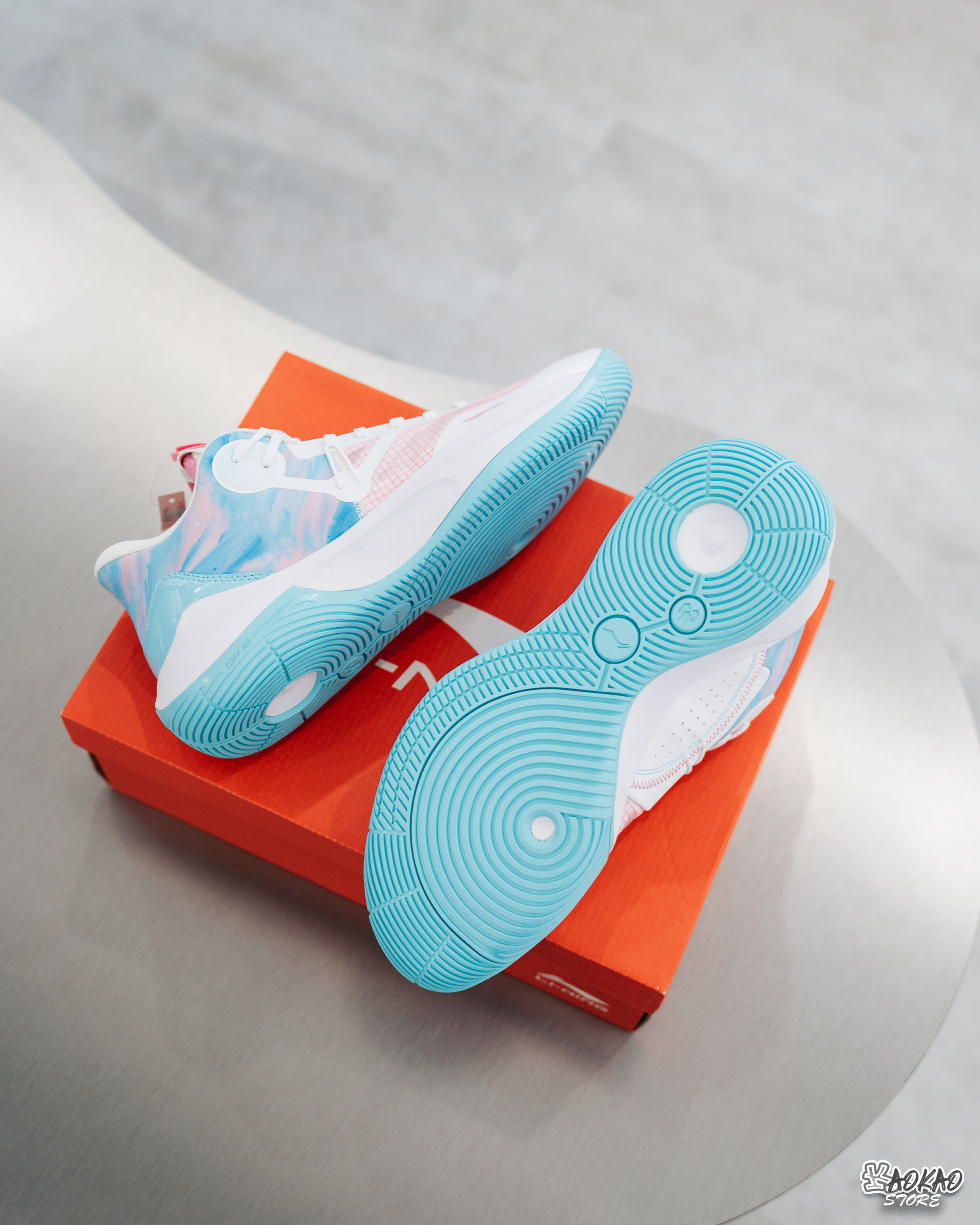 【LI-NING 李寧】音速 Team Low男子透氣清涼籃球場地鞋 標準白/桃粉 ABPS023-1