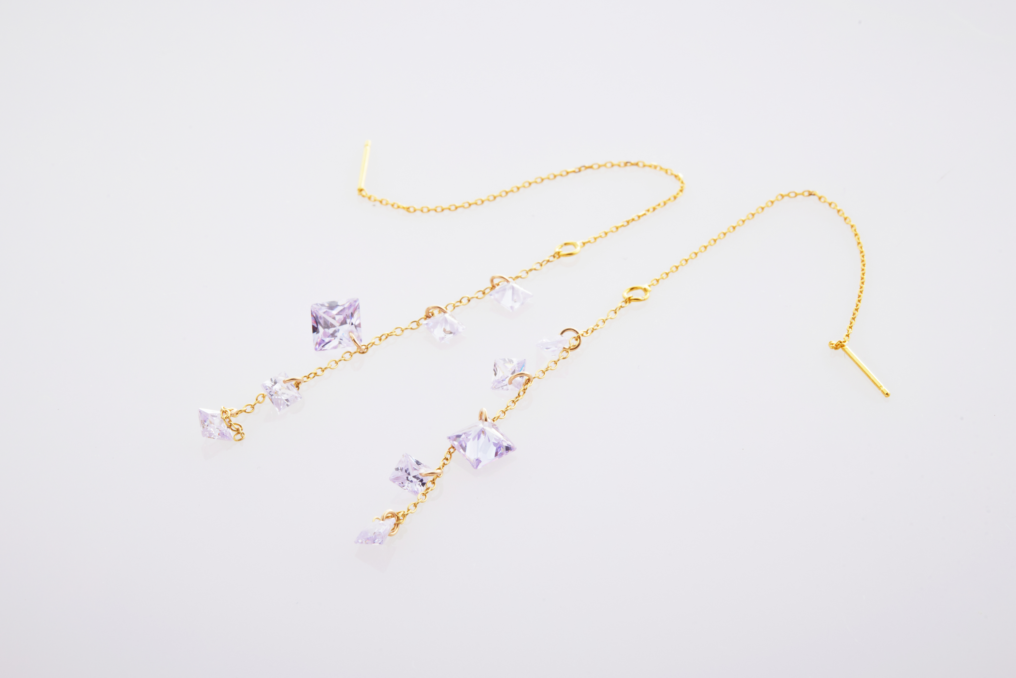 E1641 | 純銀紫方鋯石垂墜耳環