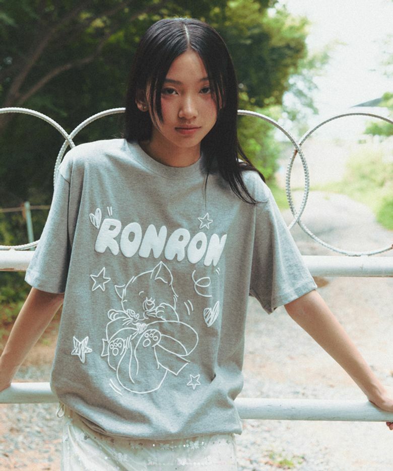 RONRON EMBO KITSCH CAT OVER FIT T SHIRT