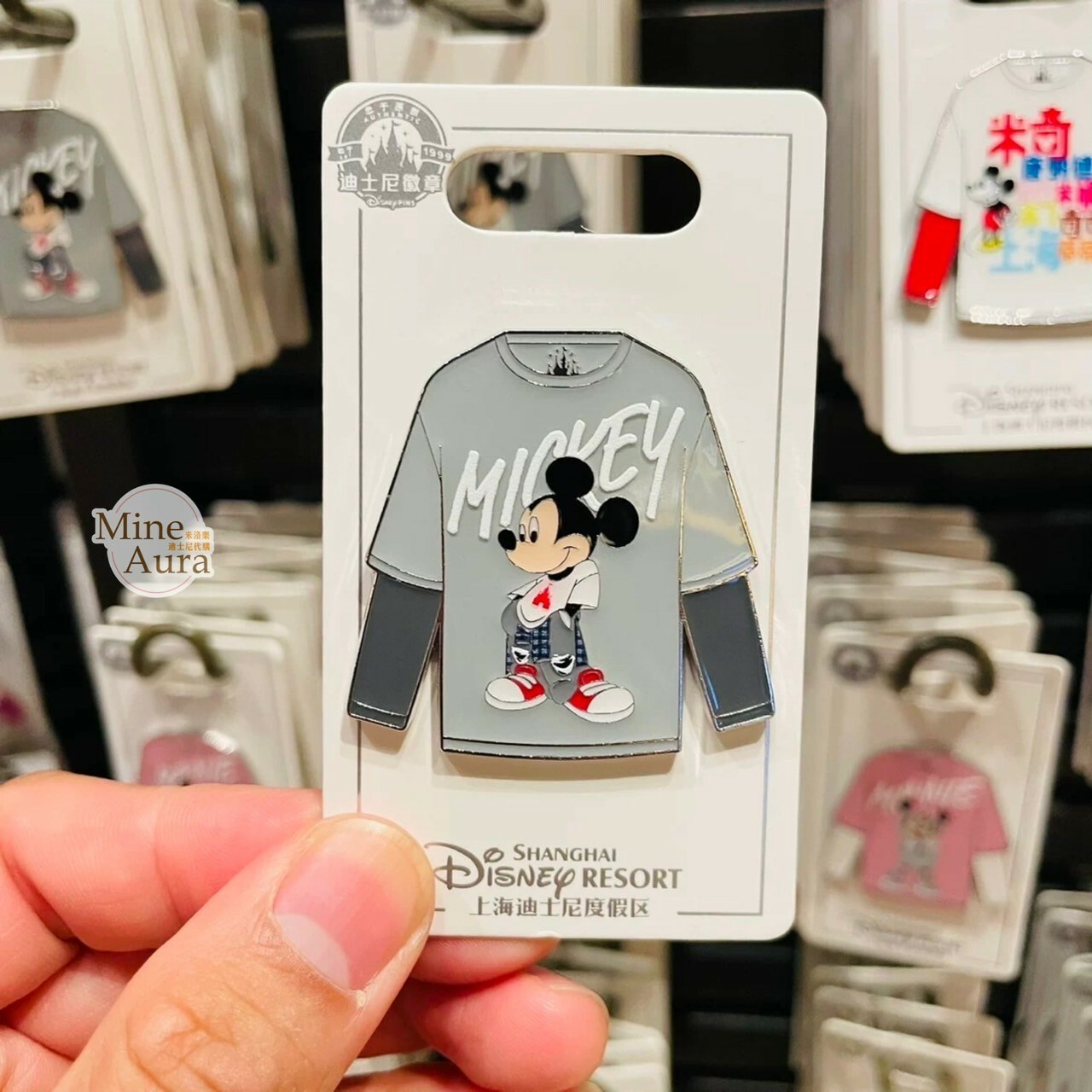 米奇 Mickey 與好友們 長T造型 徽章 PIN -上海迪士尼樂園