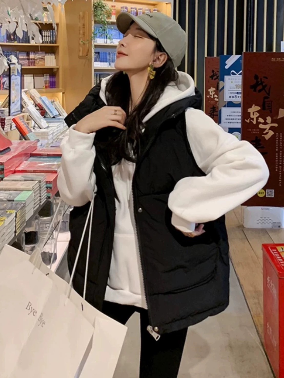 連帽大口袋鋪棉背心