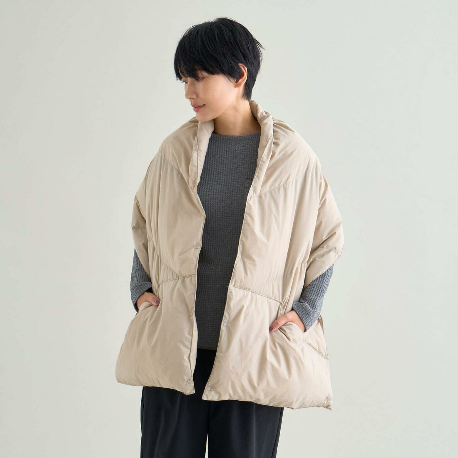 Nanga Down Poncho Muffler 羽絨披肩