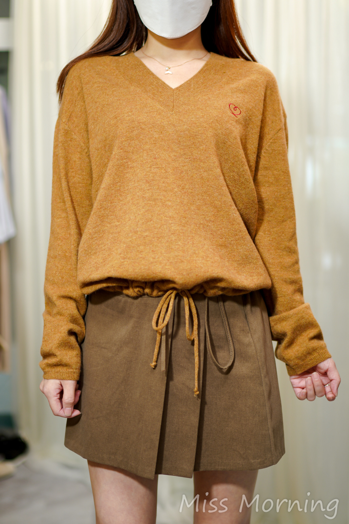 V領心心刺繡上衣(14231)