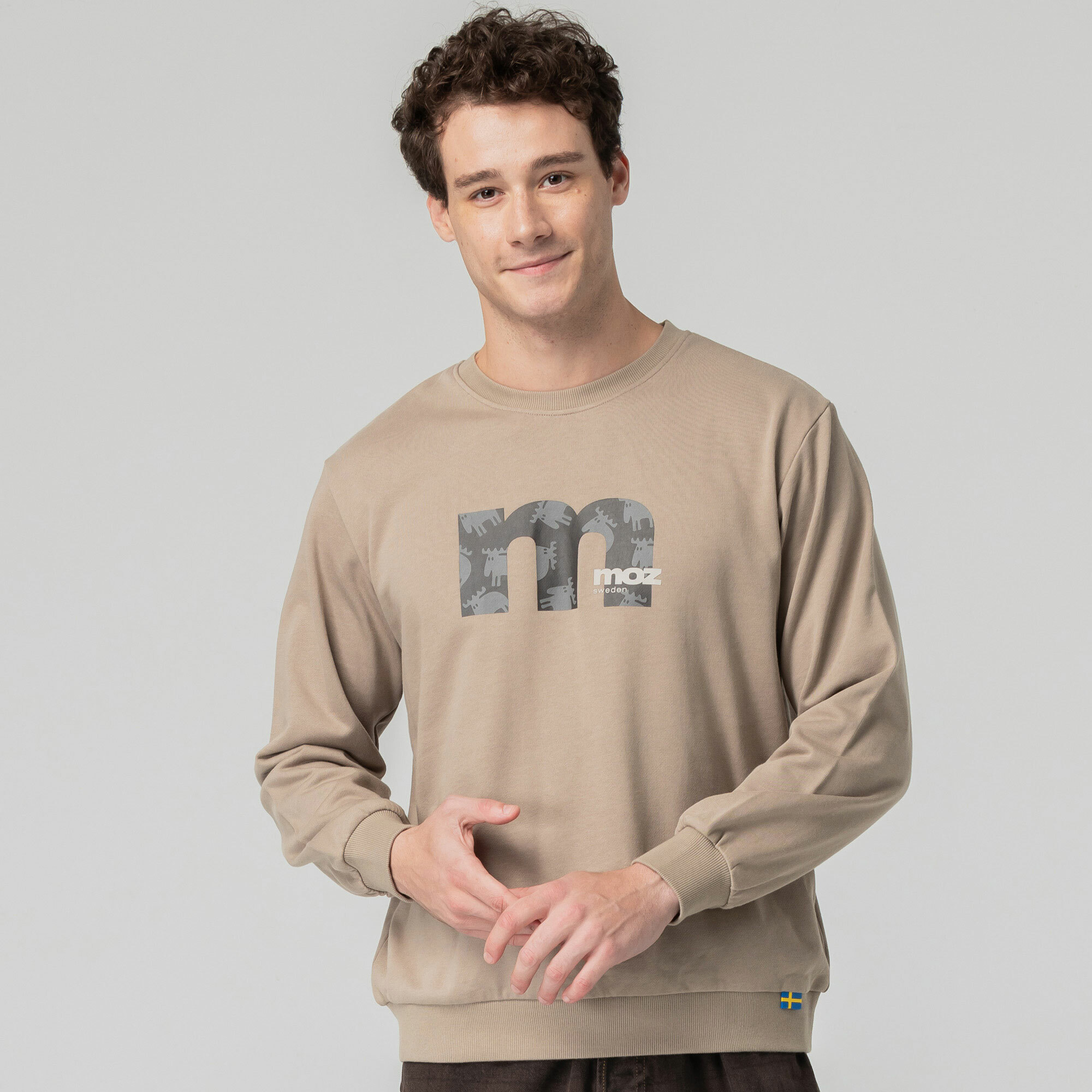 moz瑞典 M字駝鹿 100%純棉 大學T-可可(亞洲版) 男款