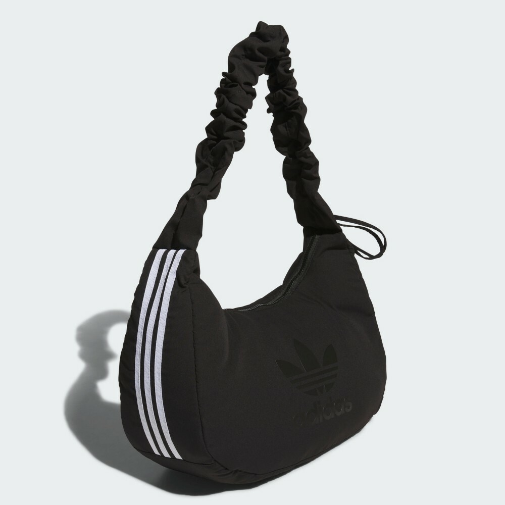 【ADIDAS SHLDR BAG L 三葉皺褶斜背包 - 黑 】