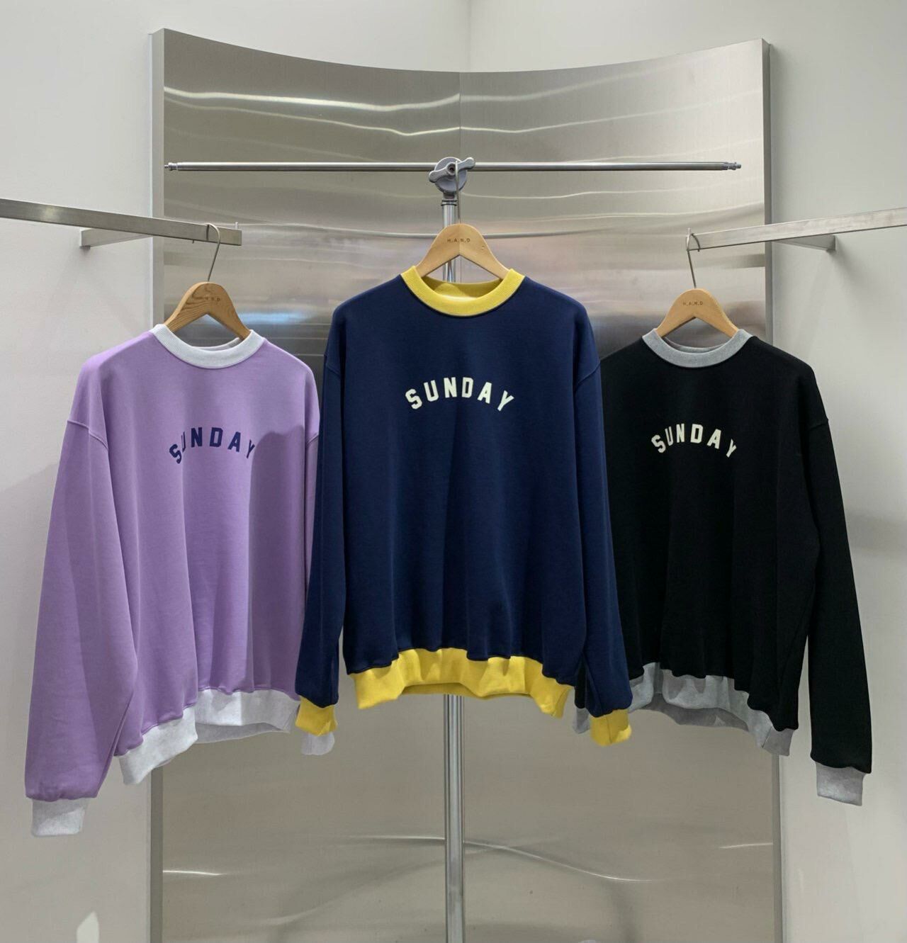 拼色英文字衛衣 HAND-039T