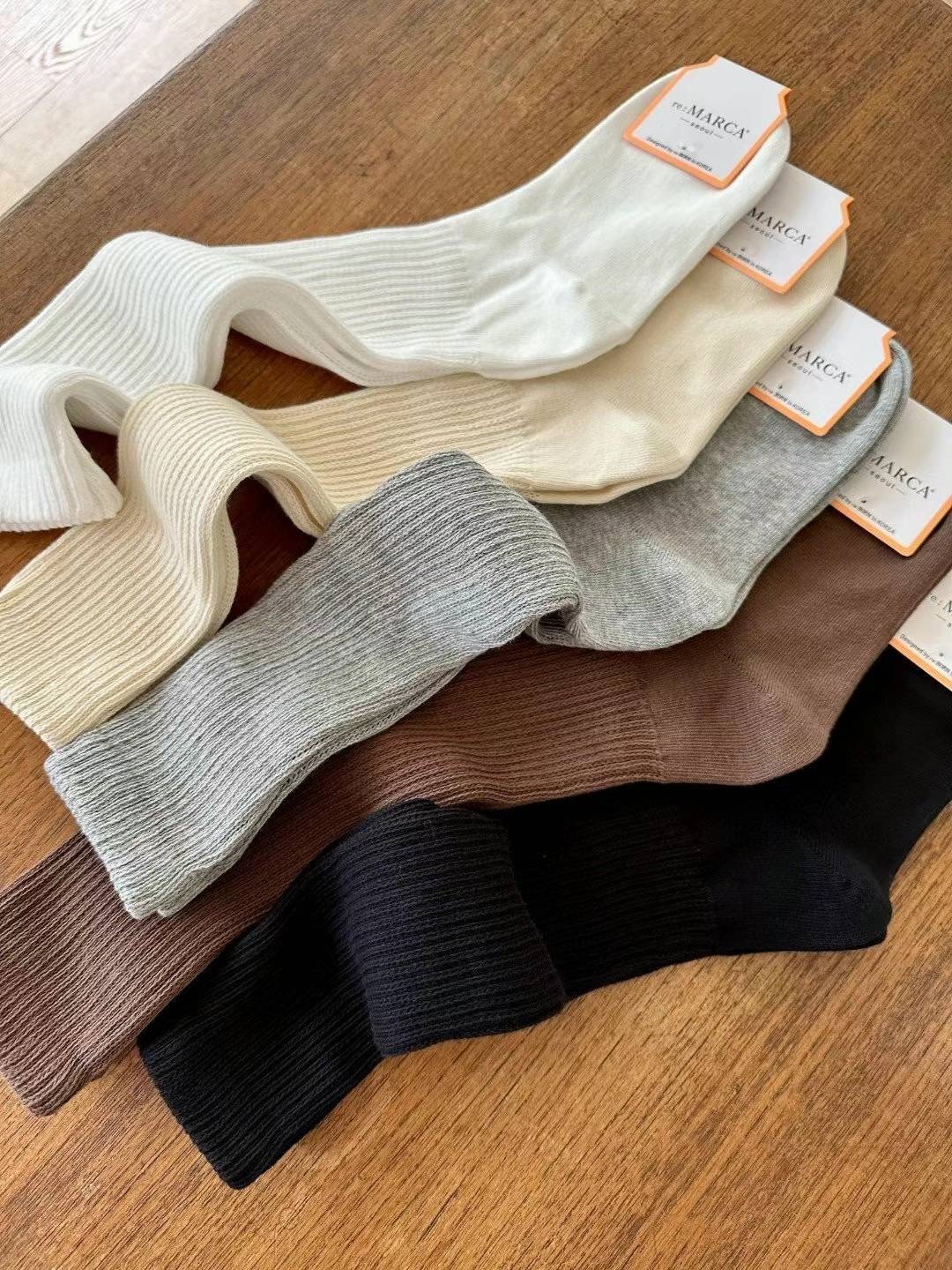 秋冬必入條紋長襪（#可做堆堆襪 #不易鬆下來 #條紋超美！）